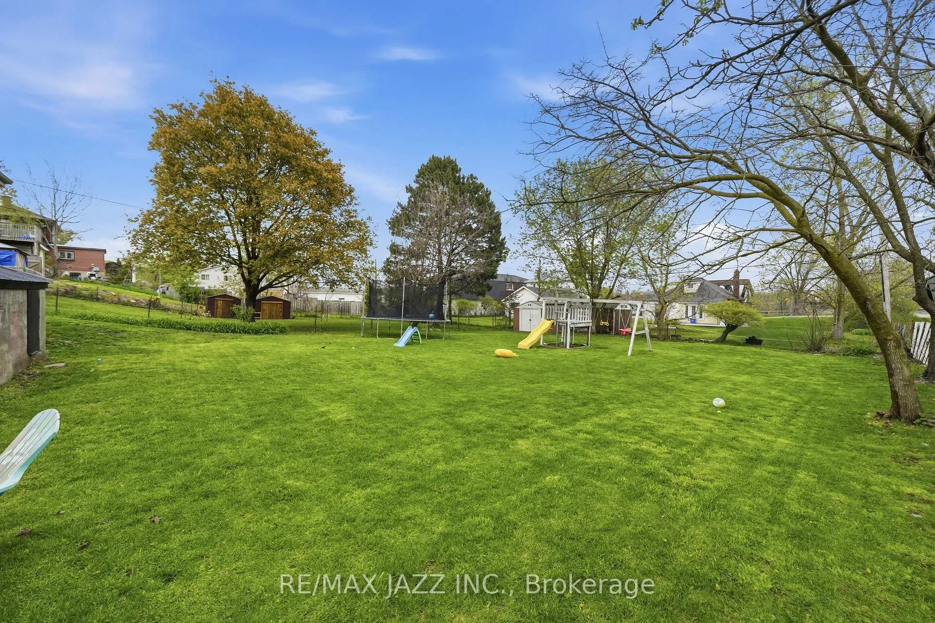 Photo 38 of 41 Baldwin Street, Belleville, Belleville Ward — HOMEH