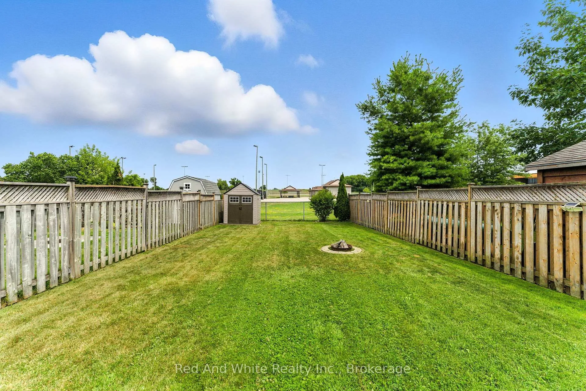 Photo 25 of 37 Hilltop Drive, North Dumfries — HOMEH