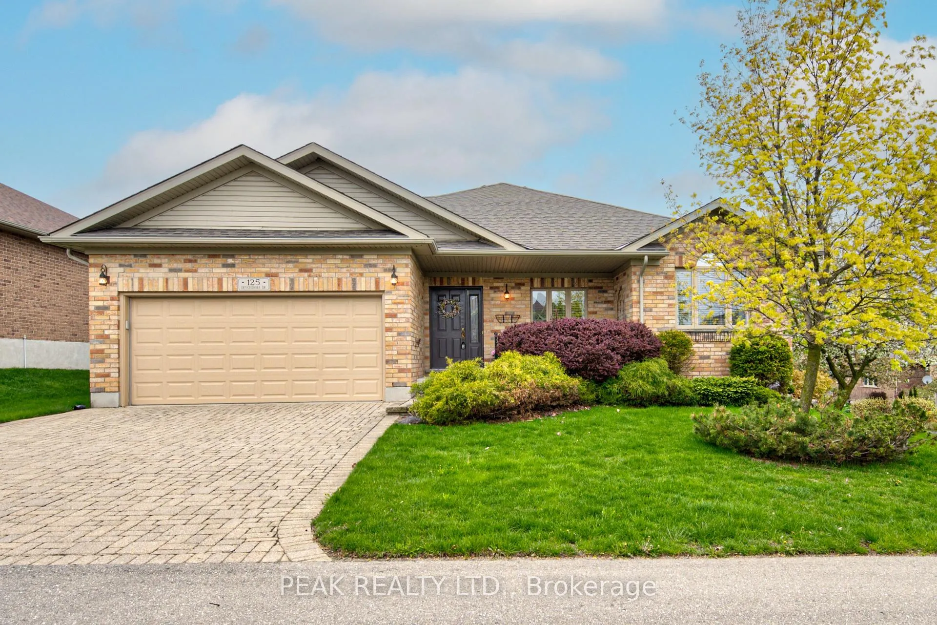 Photo 1 of 125 Devonshire Drive, Wilmot — HOMEH