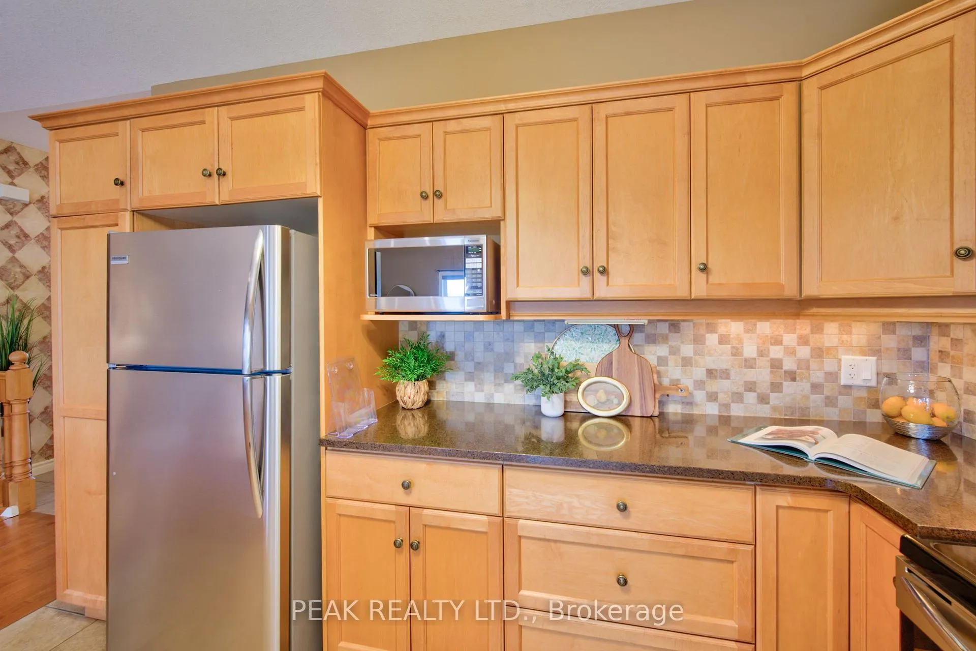 Photo 8 of 125 Devonshire Drive, Wilmot — HOMEH