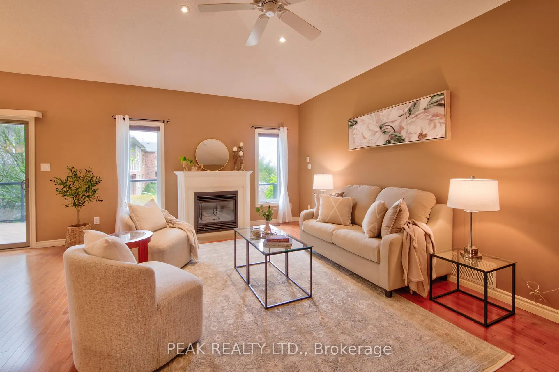 Photo 13 of 125 Devonshire Drive, Wilmot — HOMEH