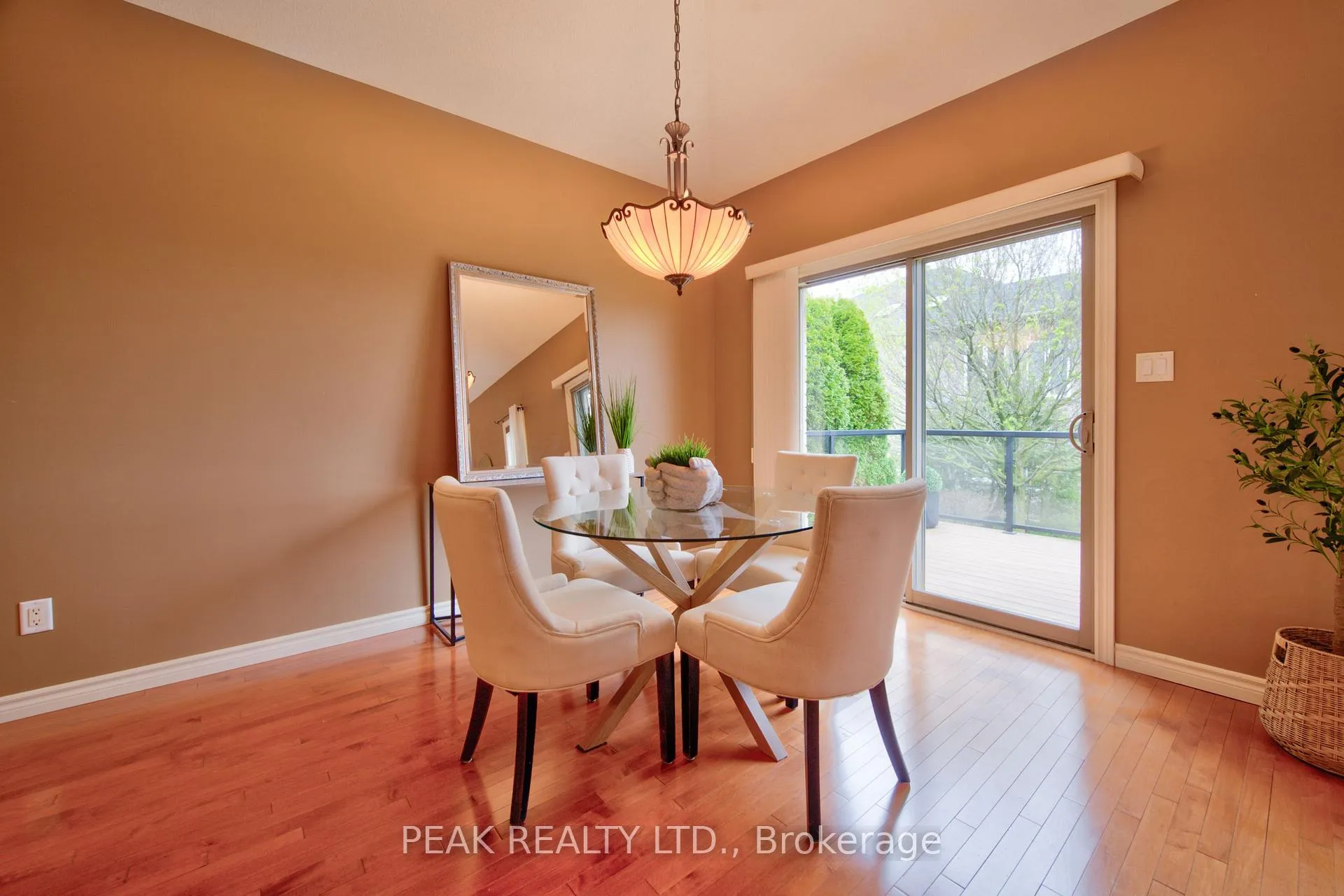 Photo 17 of 125 Devonshire Drive, Wilmot — HOMEH