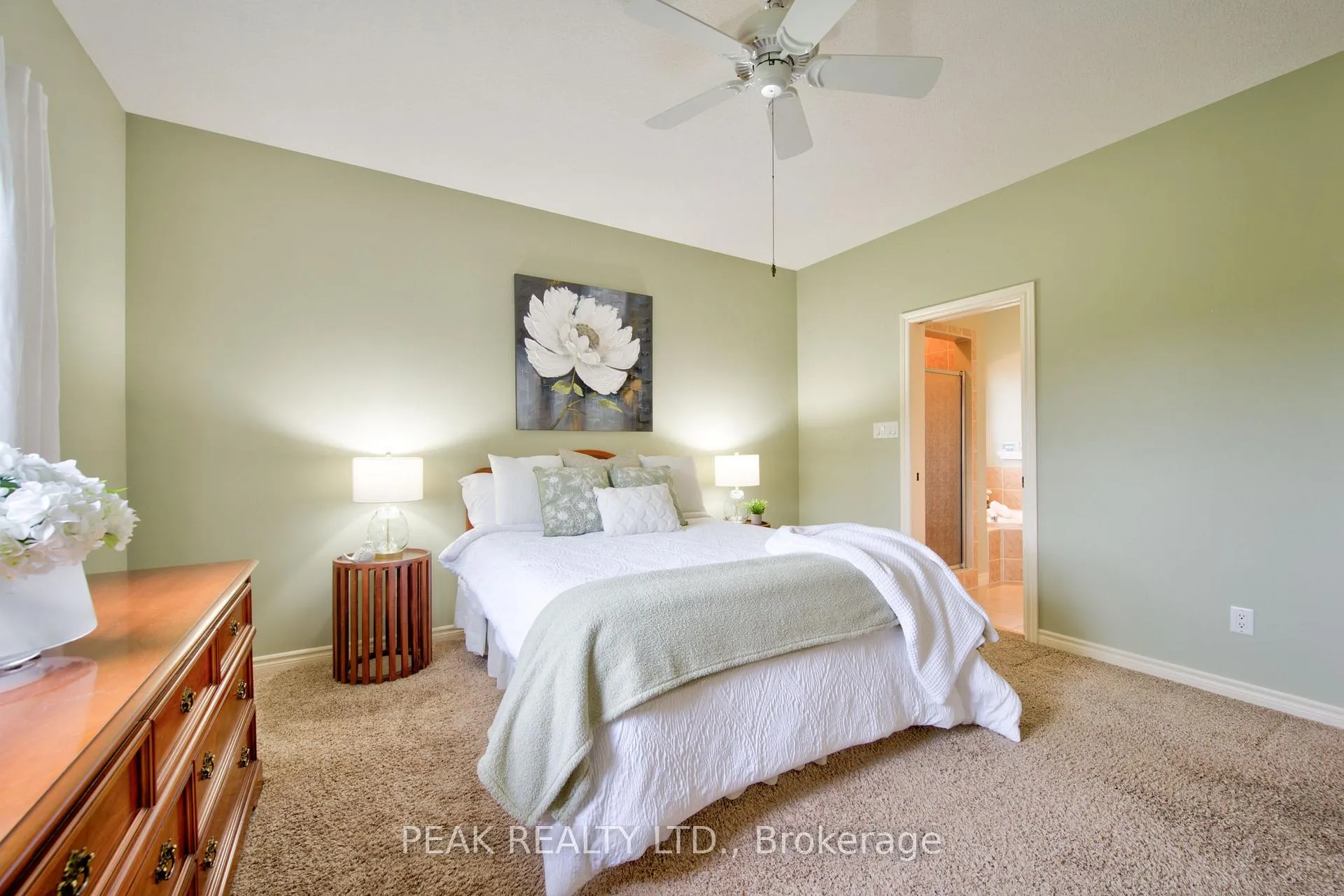 Photo 21 of 125 Devonshire Drive, Wilmot — HOMEH