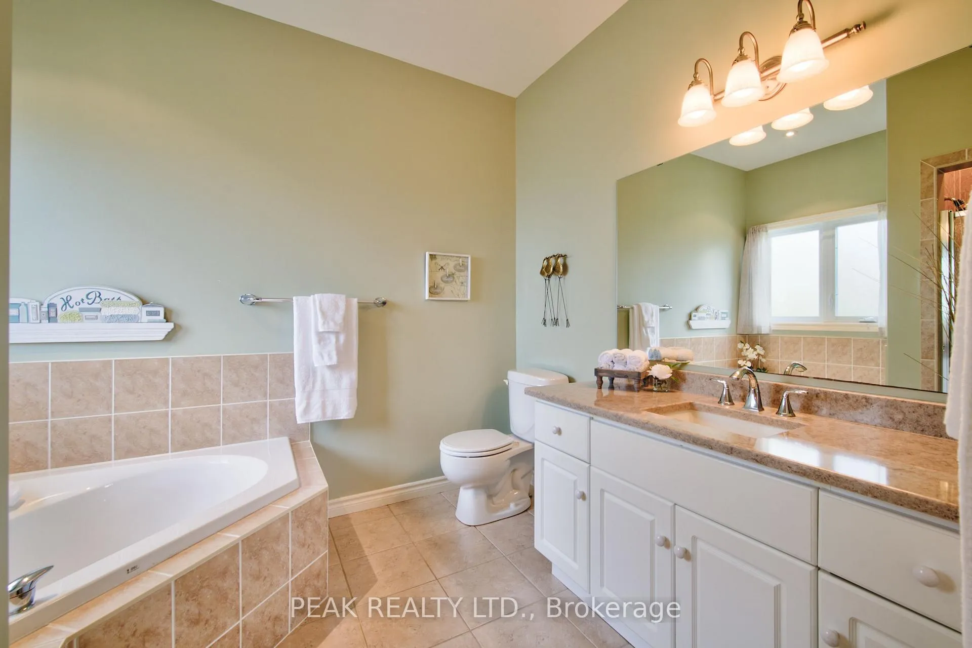 Photo 22 of 125 Devonshire Drive, Wilmot — HOMEH