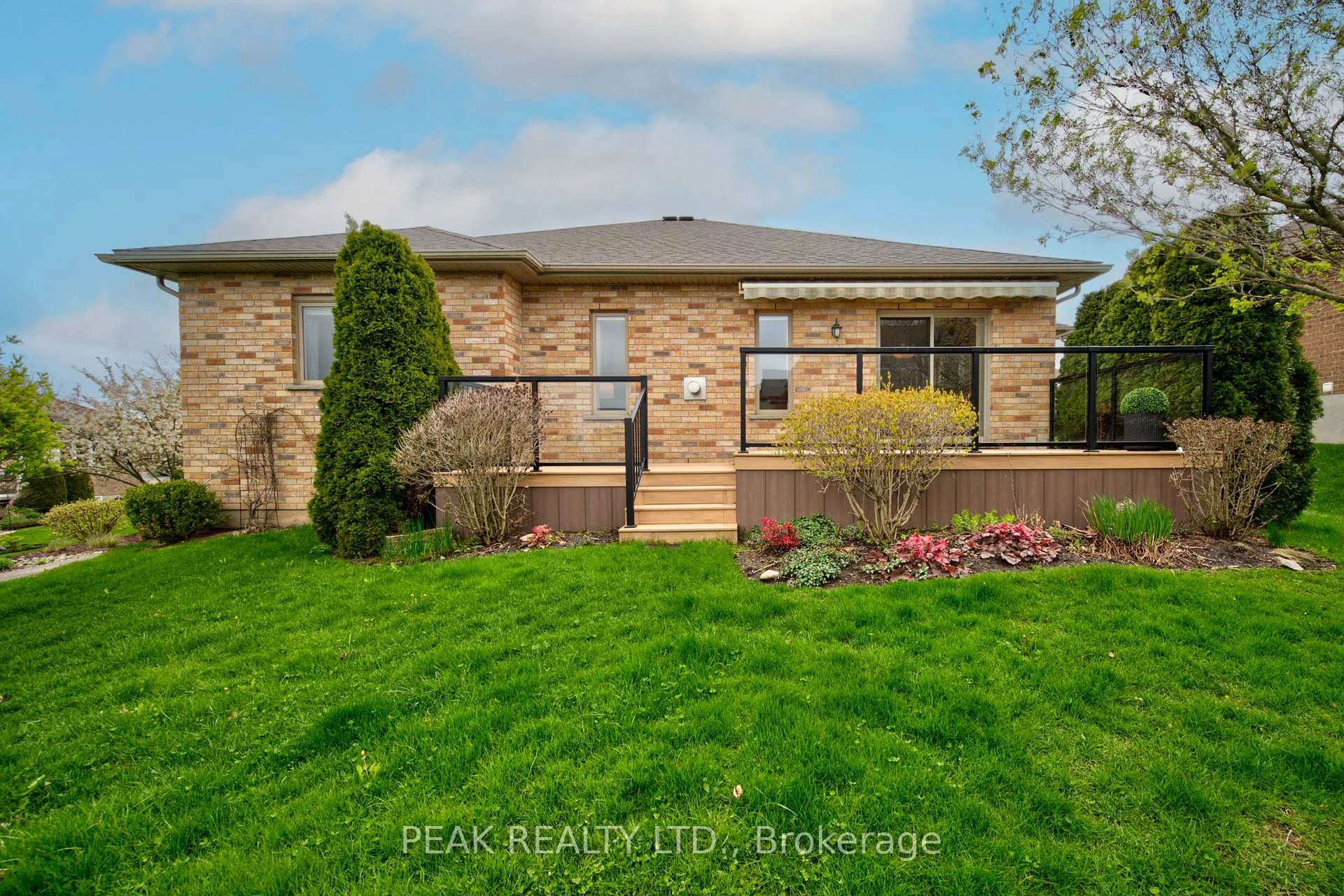 Photo 35 of 125 Devonshire Drive, Wilmot — HOMEH