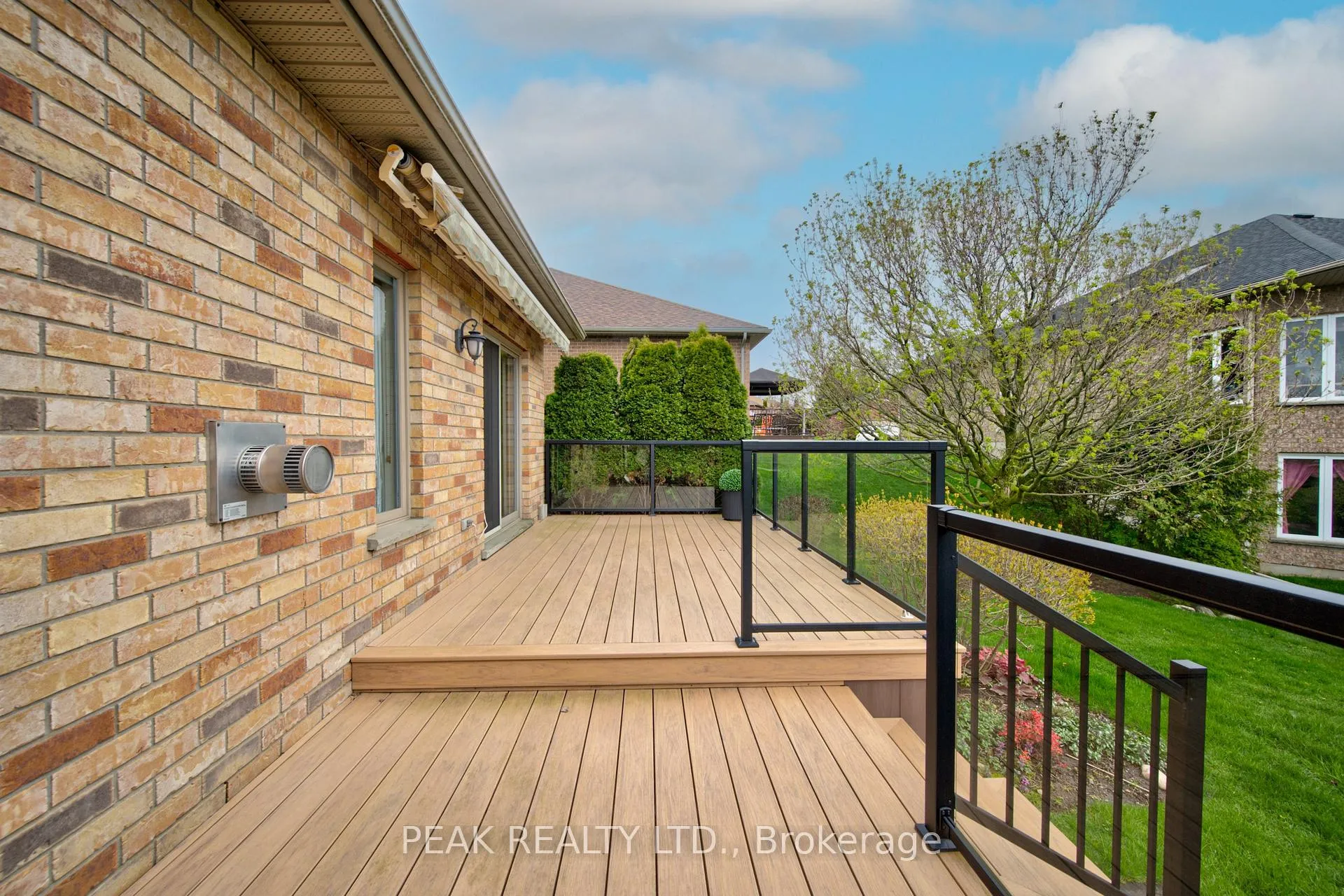Photo 38 of 125 Devonshire Drive, Wilmot — HOMEH