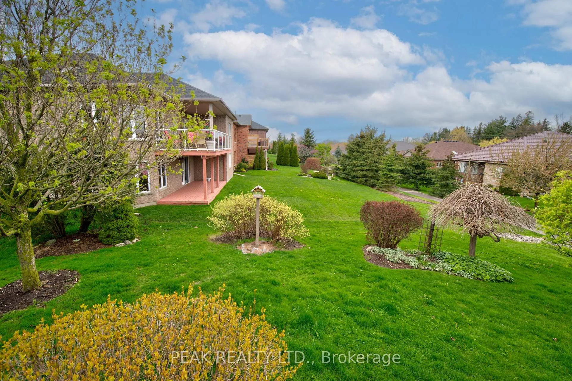 Photo 41 of 125 Devonshire Drive, Wilmot — HOMEH