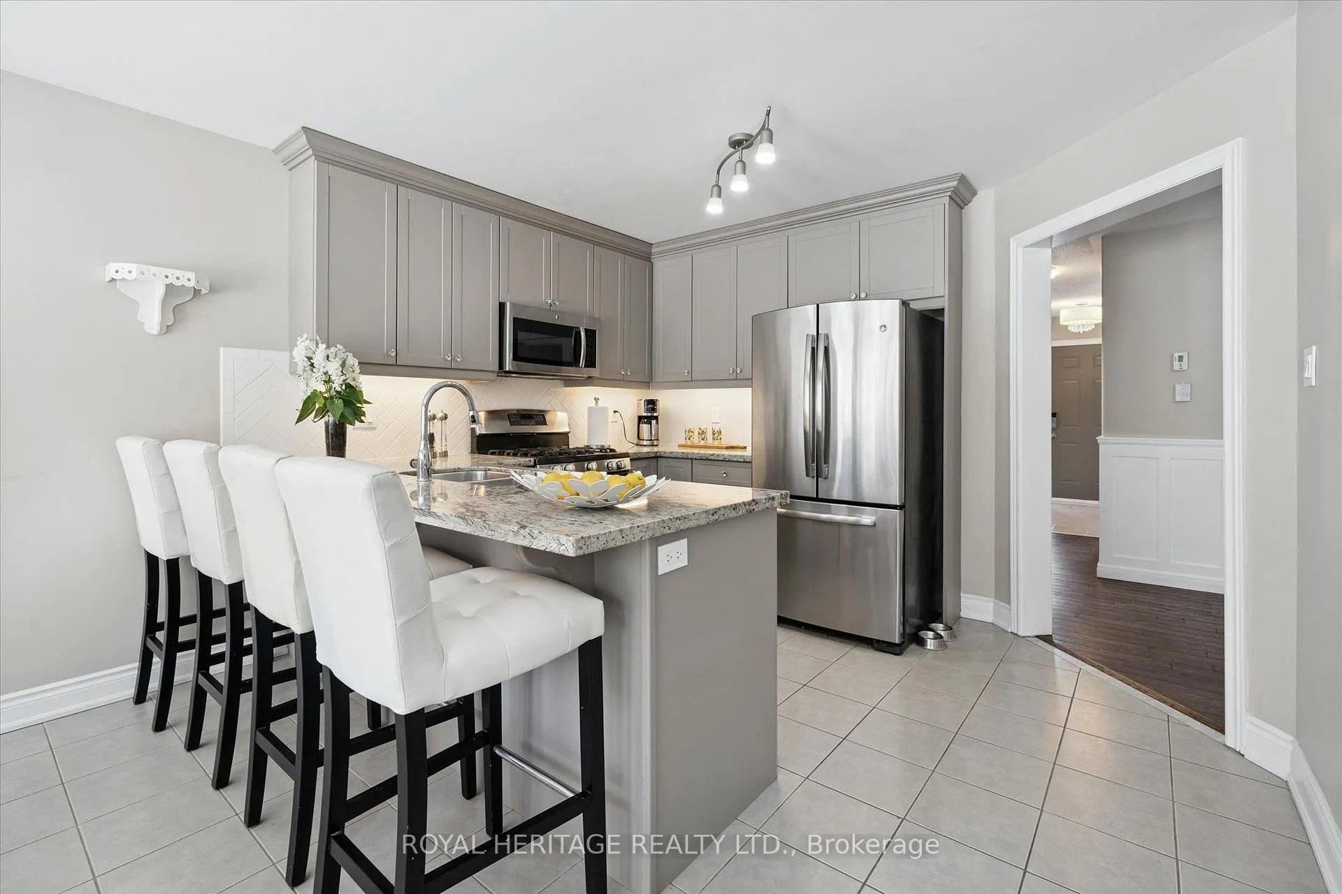 Photo 11 of 3074 Emperor Drive, Orillia — HOMEH