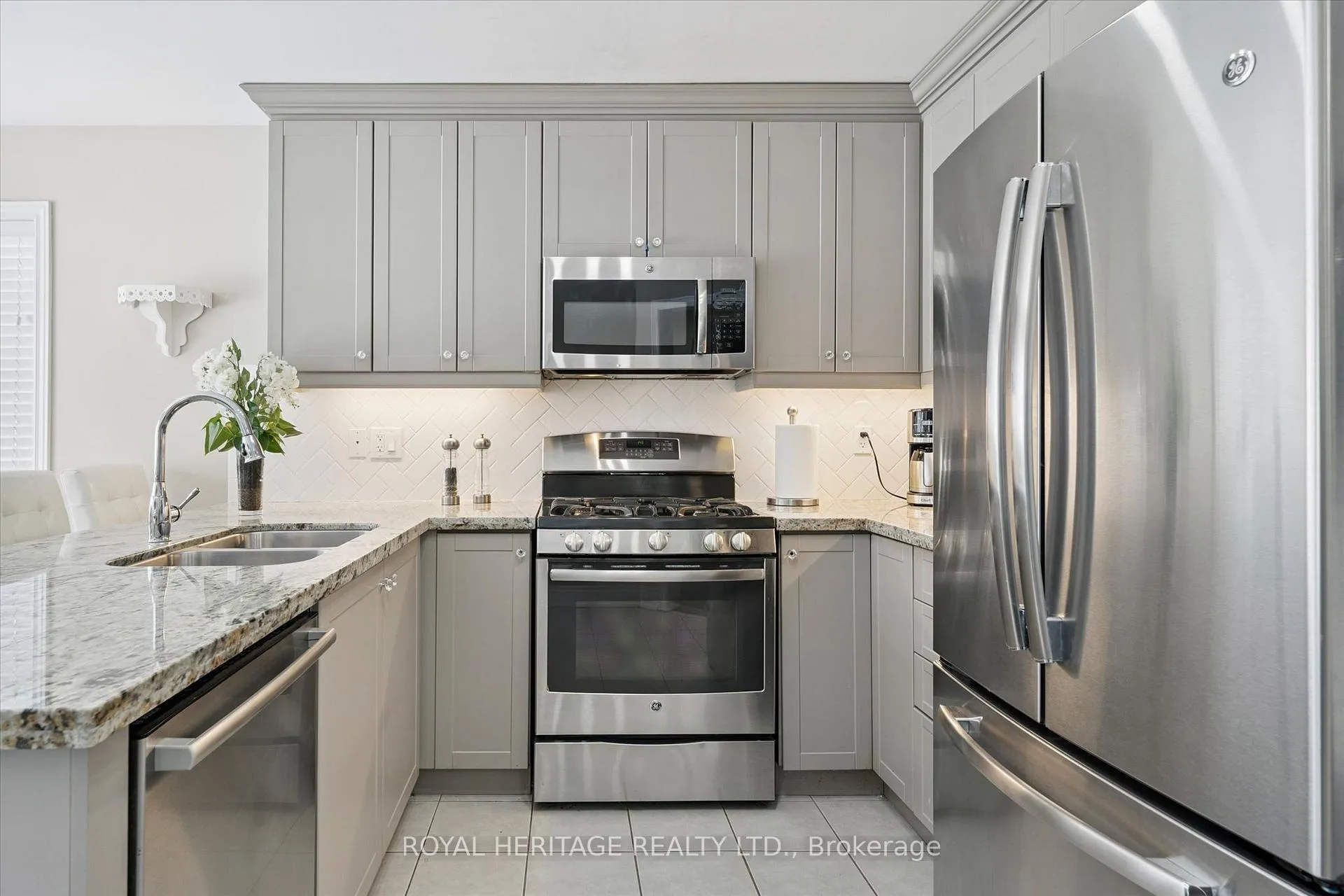 Photo 14 of 3074 Emperor Drive, Orillia — HOMEH