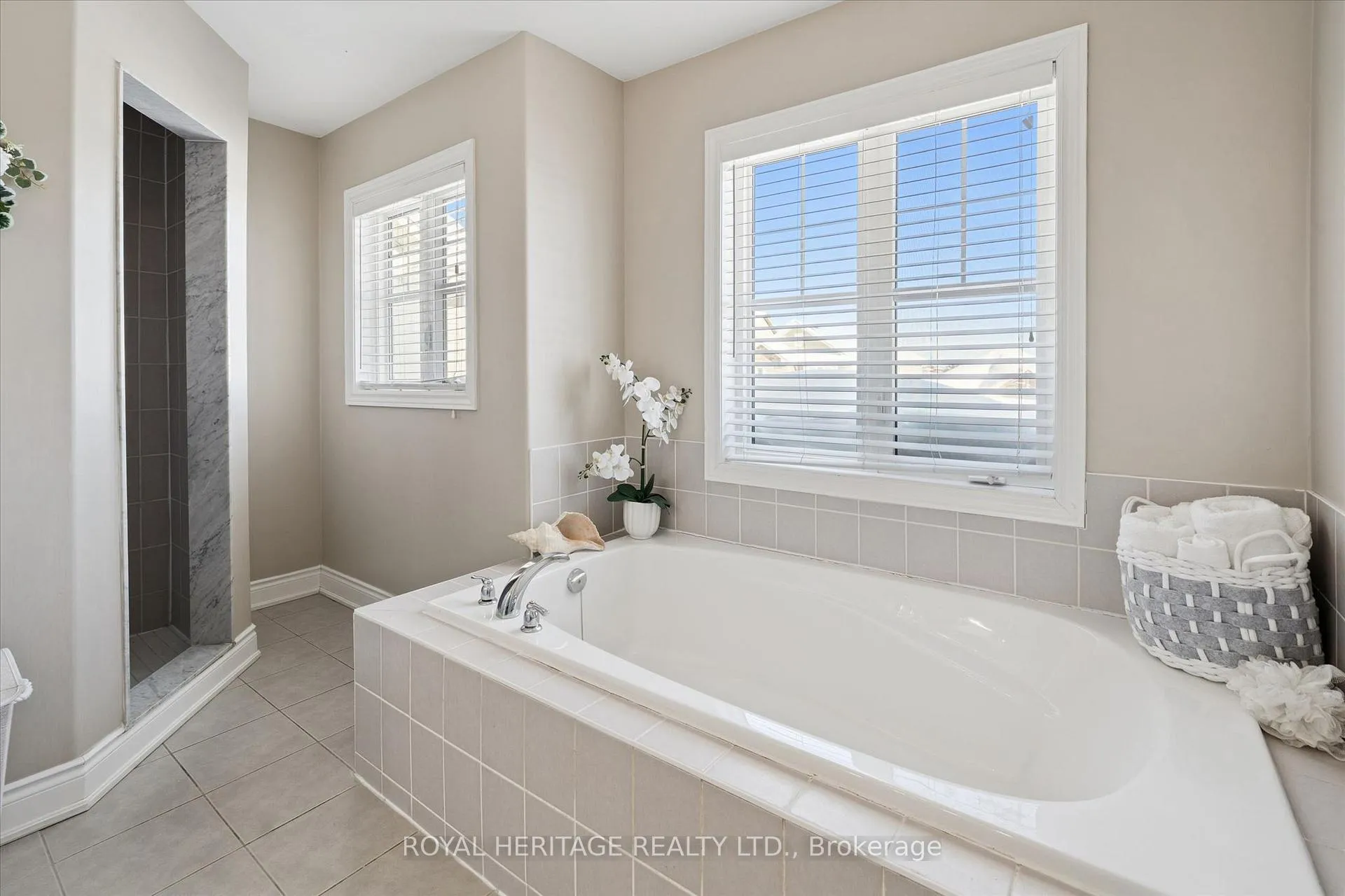Photo 24 of 3074 Emperor Drive, Orillia — HOMEH
