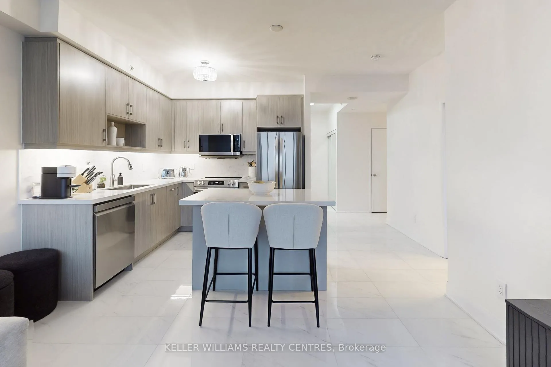 Photo 7 of Unit 1410, 2900 Highway 7 Road, Vaughan, Concord — HOMEH