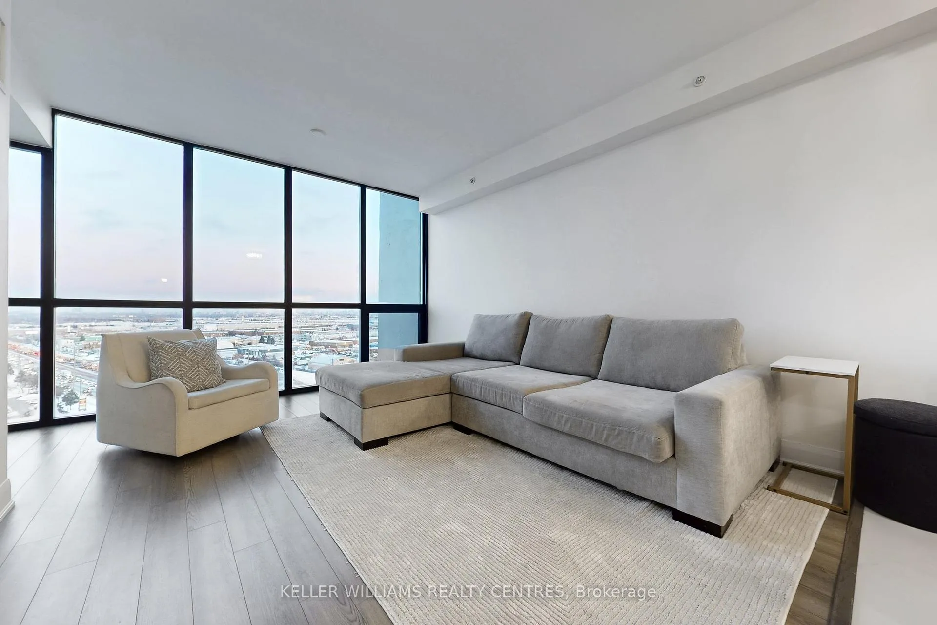 Photo 10 of Unit 1410, 2900 Highway 7 Road, Vaughan, Concord — HOMEH