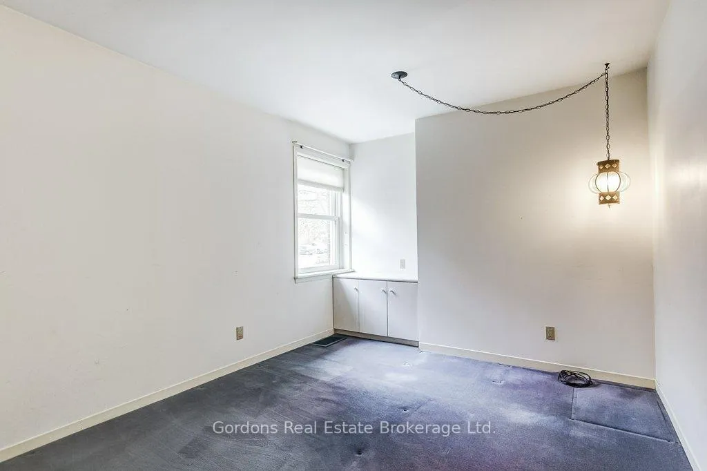 Photo 20 of 209 Parkview Drive, Hamilton, Westdale — HOMEH
