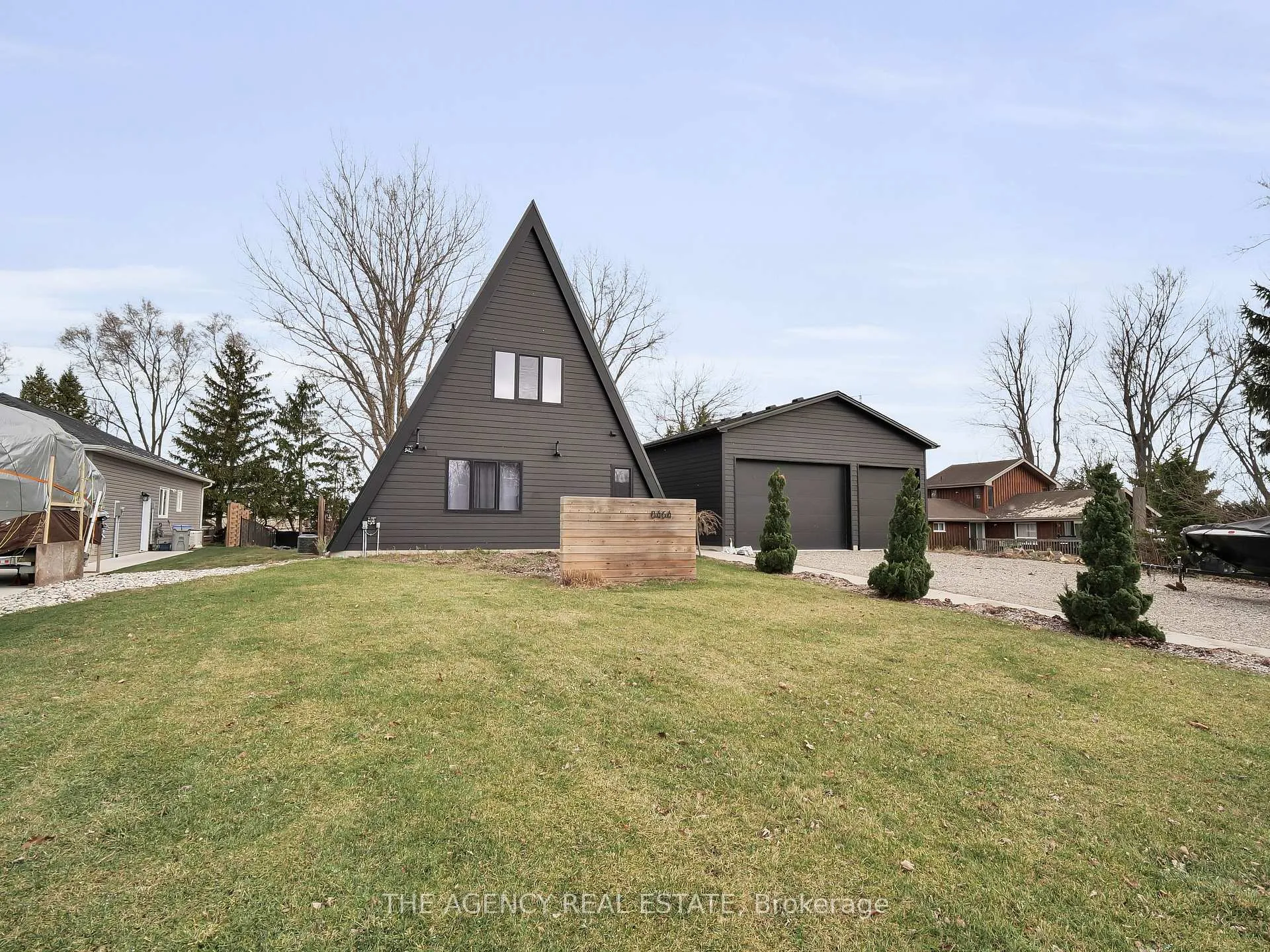 Photo 1 of 8464 Adams Court, Lambton Shores, Grand Bend — HOMEH