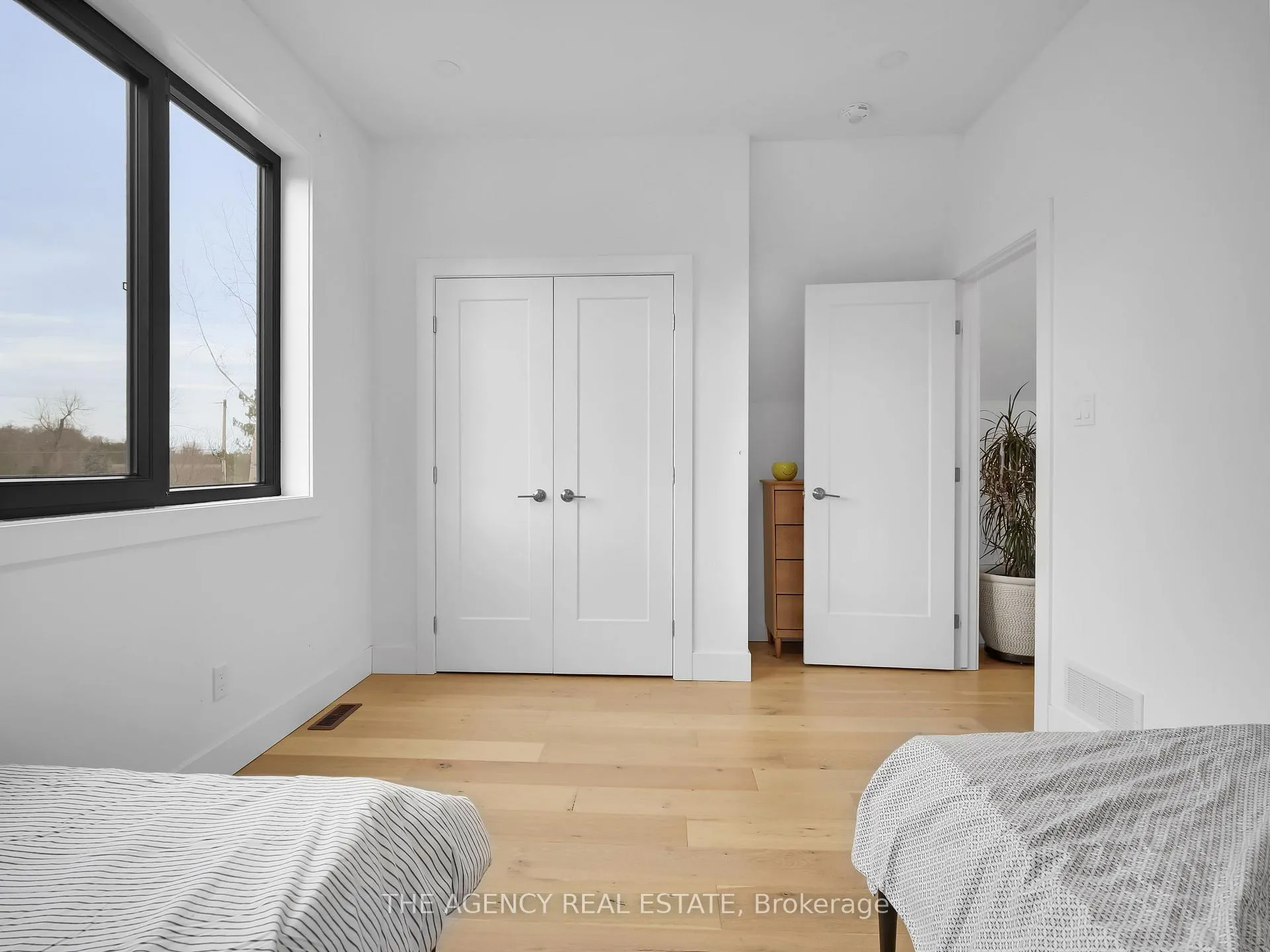 Photo 22 of 8464 Adams Court, Lambton Shores, Grand Bend — HOMEH