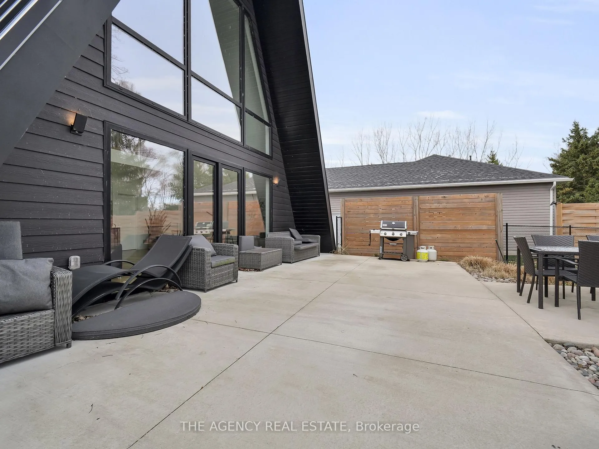 Photo 33 of 8464 Adams Court, Lambton Shores, Grand Bend — HOMEH