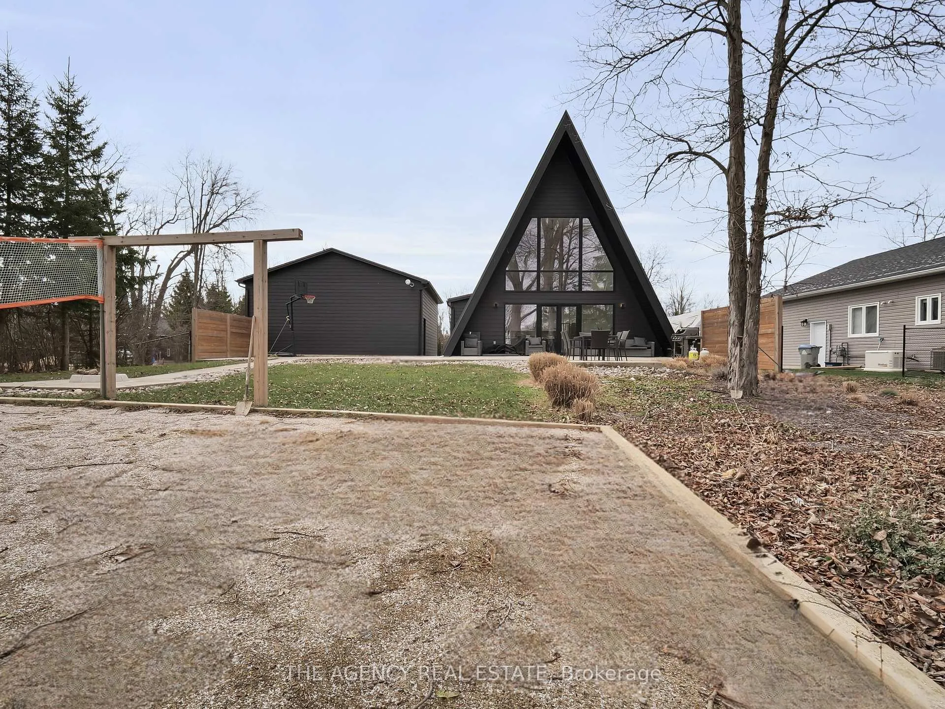 Photo 30 of 8464 Adams Court, Lambton Shores, Grand Bend — HOMEH