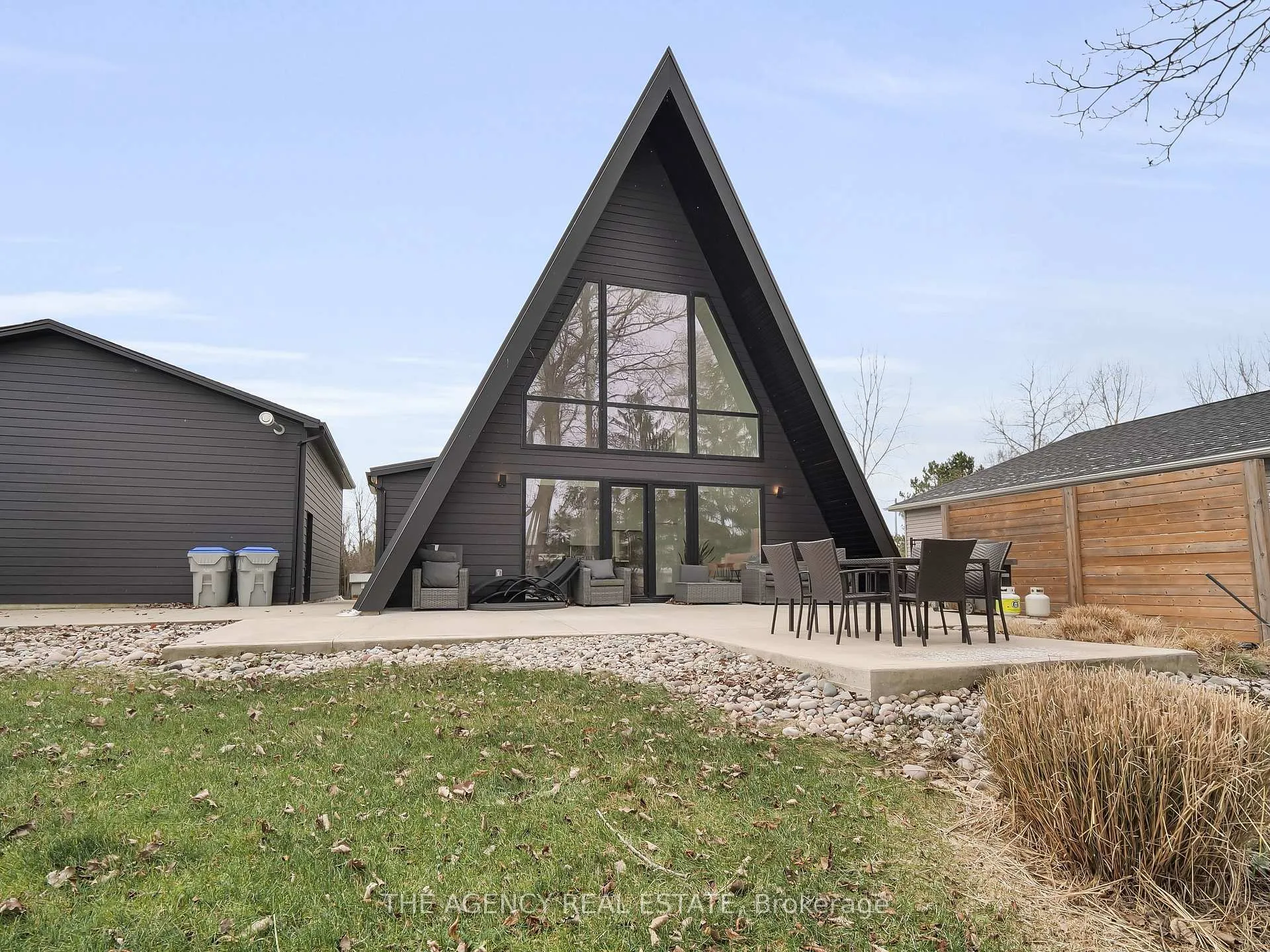 Photo 36 of 8464 Adams Court, Lambton Shores, Grand Bend — HOMEH