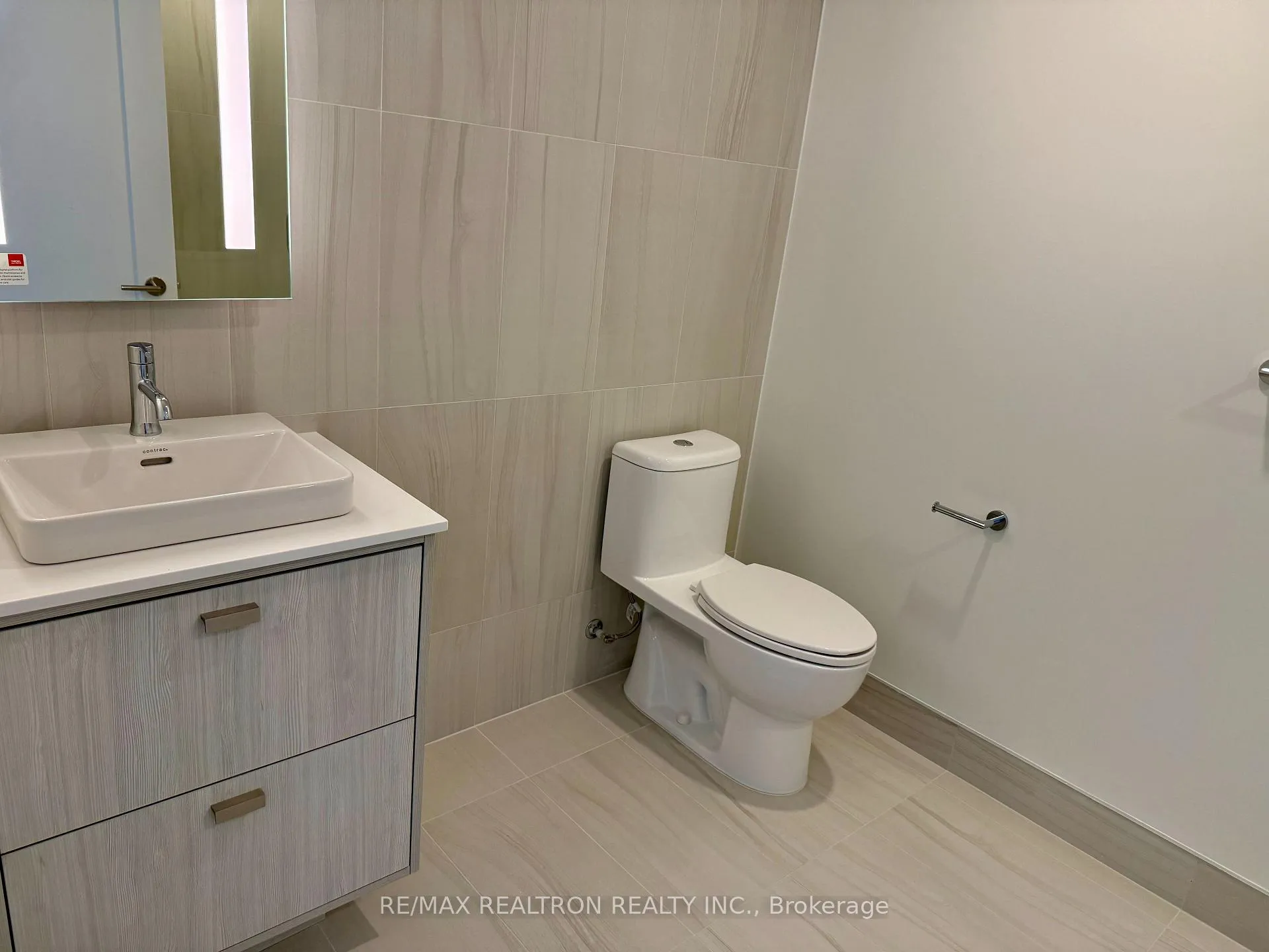 Photo 11 of Unit 907, 115 Denison Avenue, Toronto, Kensington-Chinatown — HOMEH