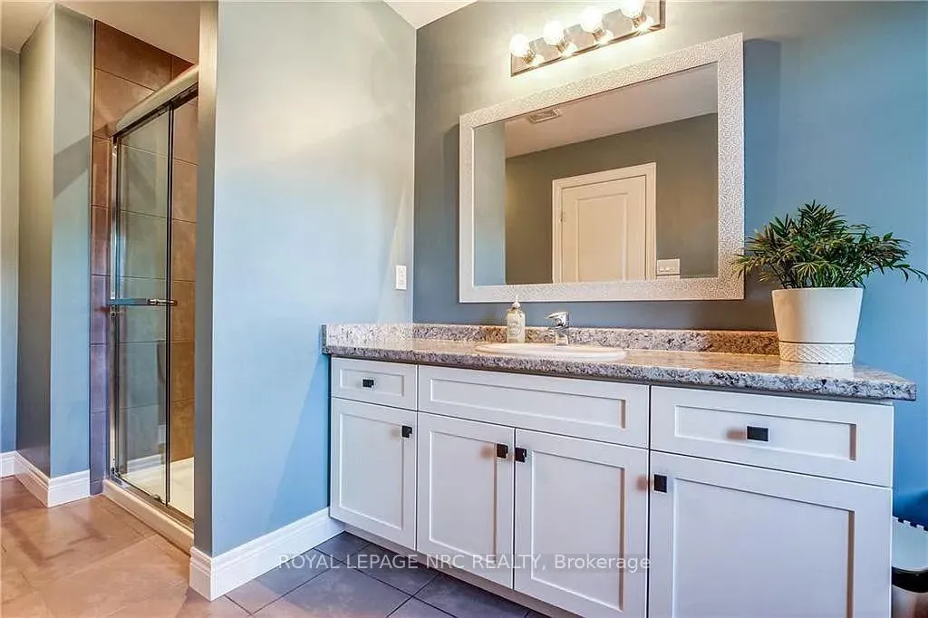 Photo 11 of Unit 14, 98 Shoreview Place W, Hamilton, Lakeshore — HOMEH