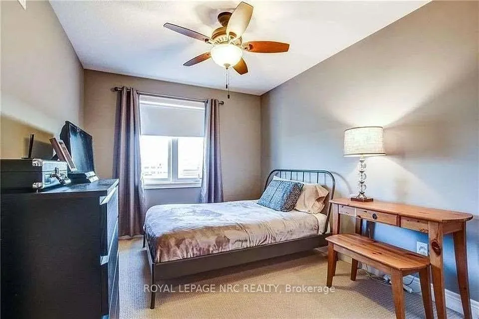 Photo 12 of Unit 14, 98 Shoreview Place W, Hamilton, Lakeshore — HOMEH