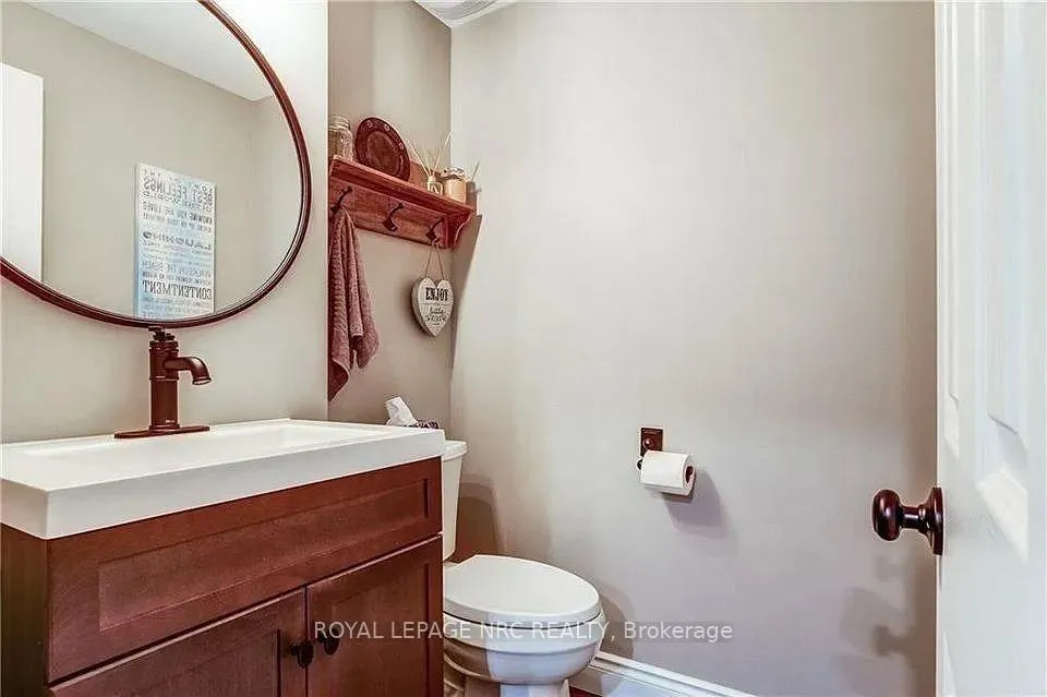 Photo 18 of Unit 14, 98 Shoreview Place W, Hamilton, Lakeshore — HOMEH