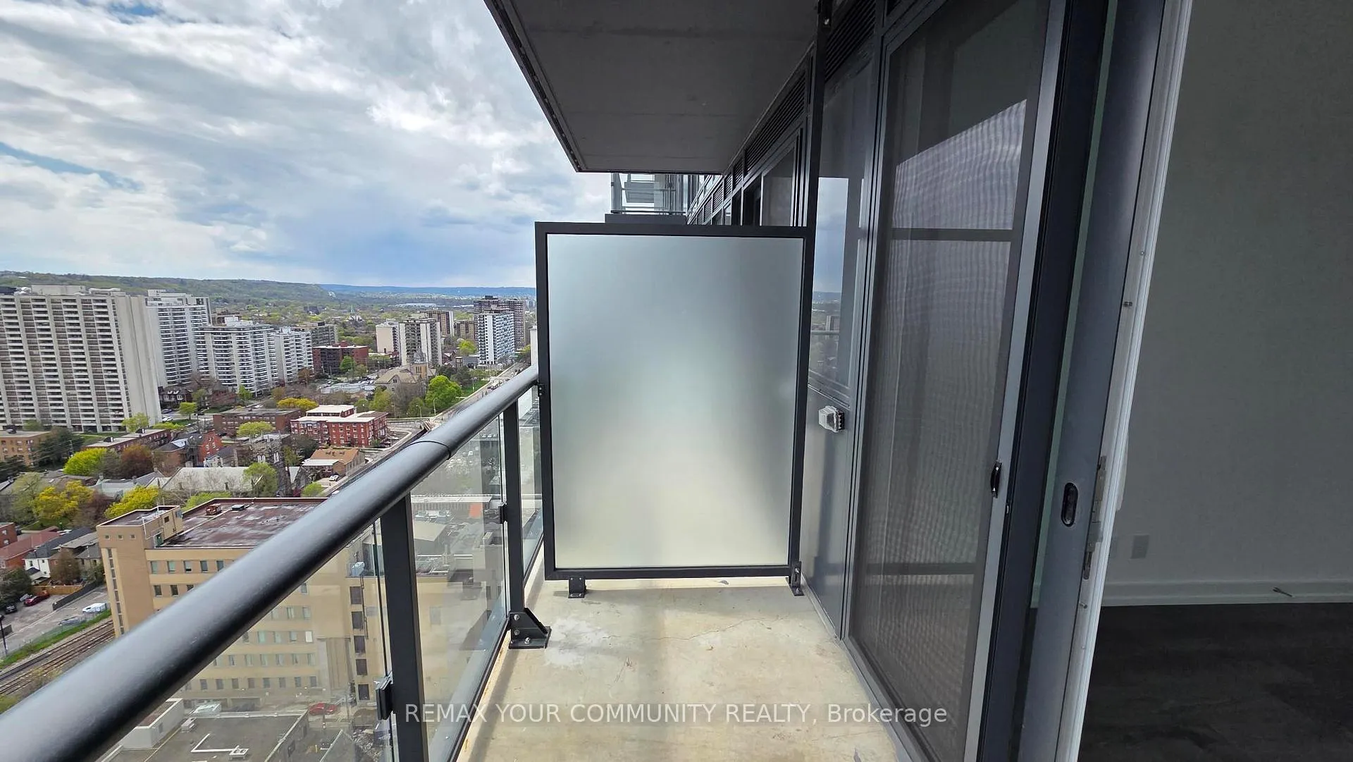 Photo 14 of Unit 2610, 75 James Street S, Hamilton, Durand — HOMEH