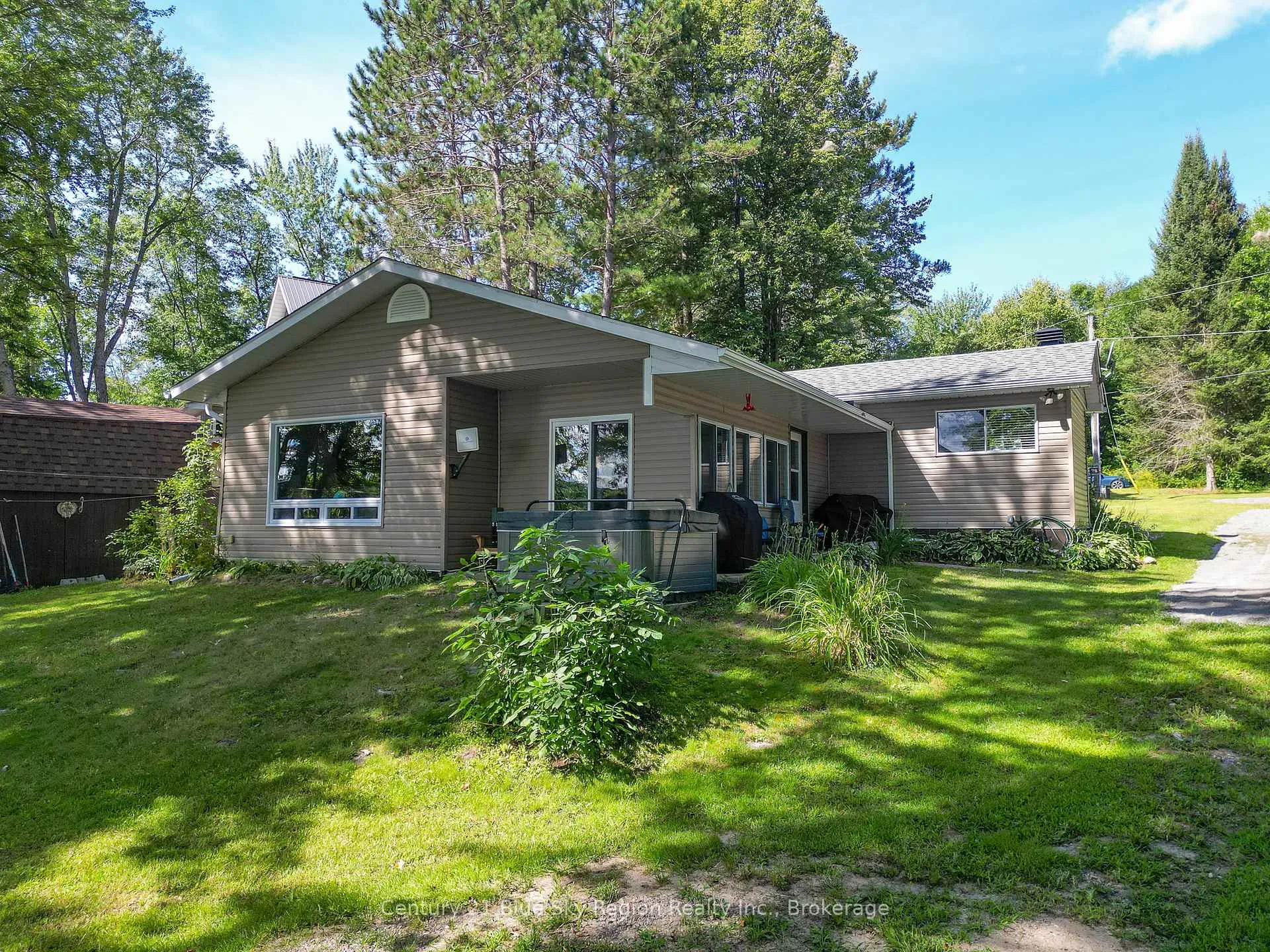 Photo of 28 Andrews Lane