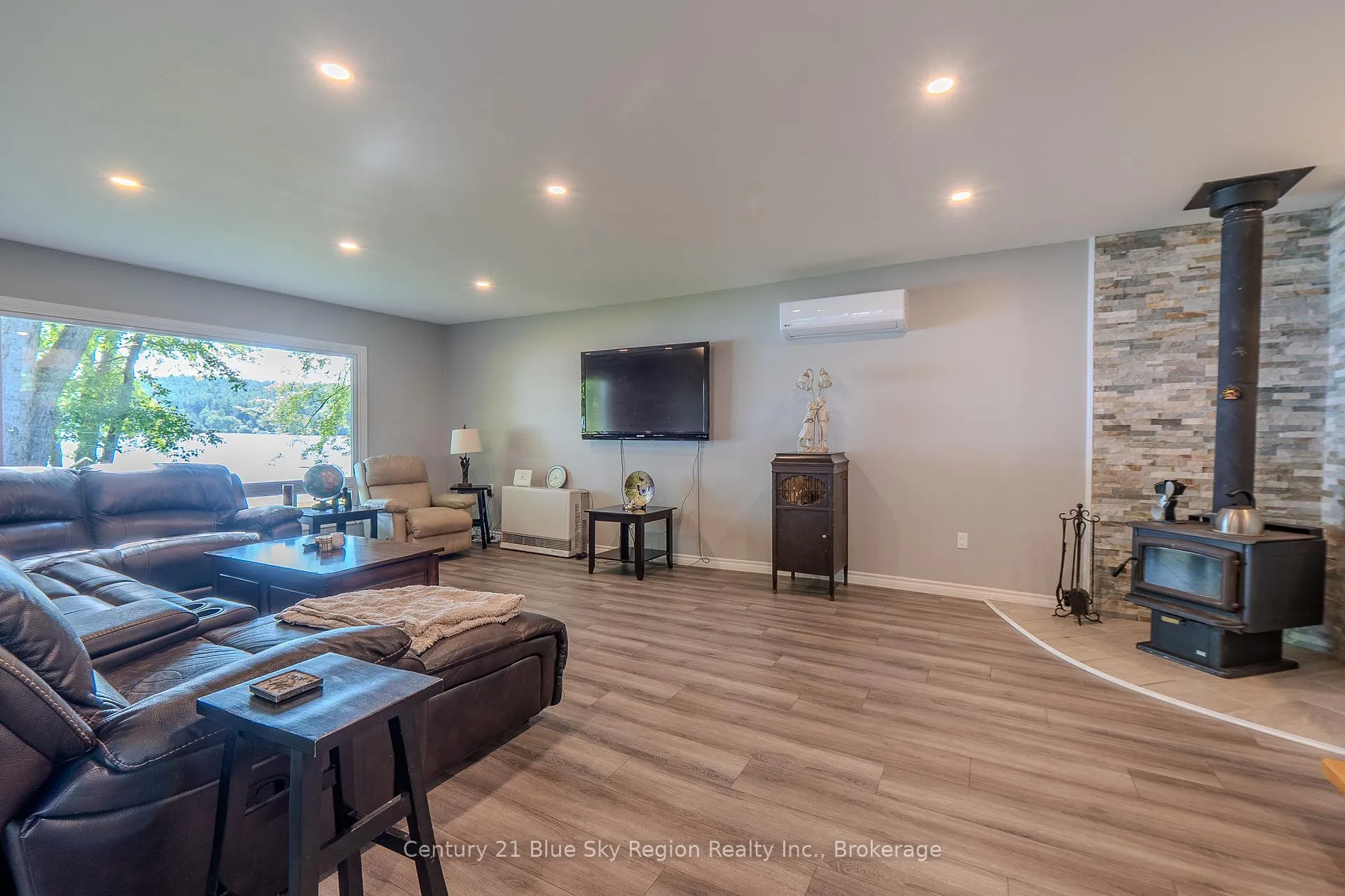 Photo 7 of 28 Andrews Lane, Bonfield — HOMEH