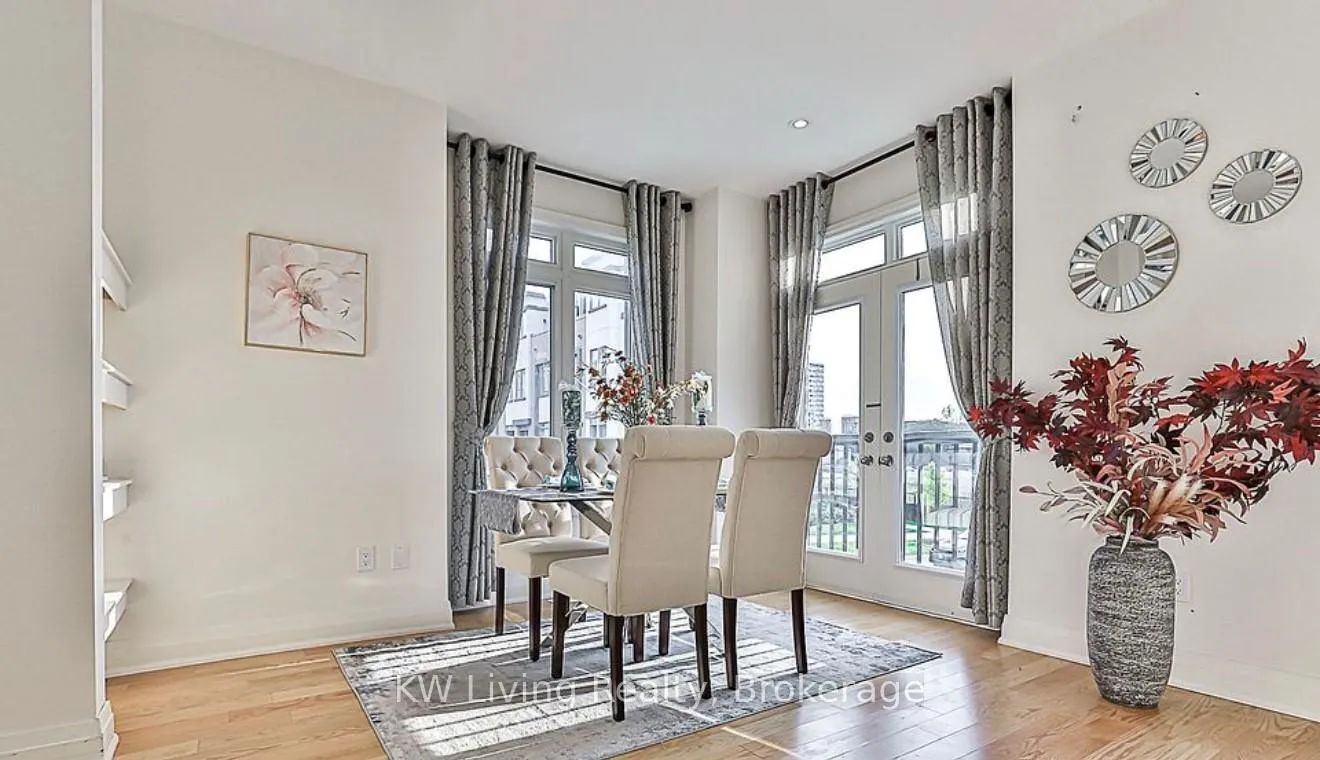 Photo 9 of 62 William Saville Street, Markham, Unionville — HOMEH