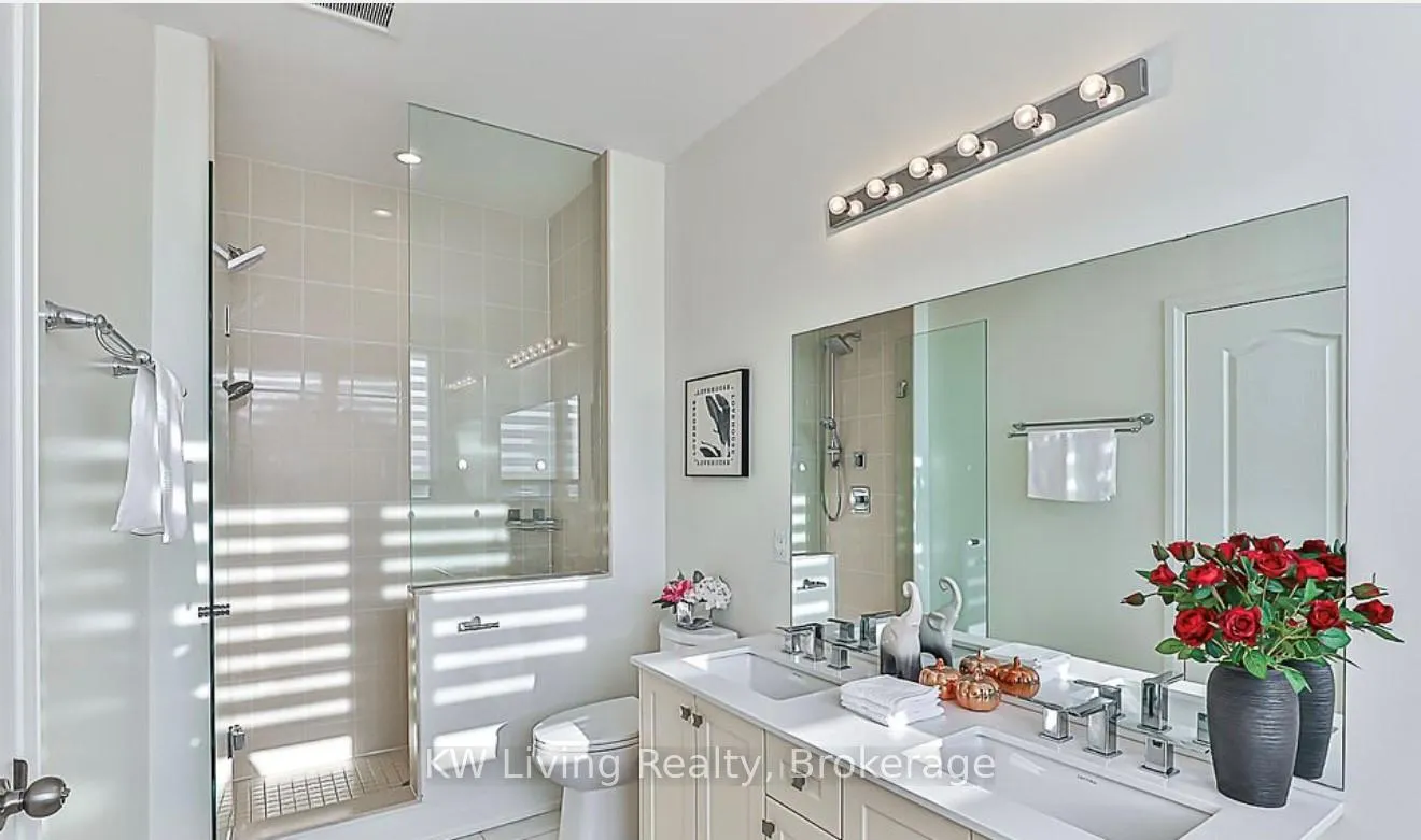 Photo 17 of 62 William Saville Street, Markham, Unionville — HOMEH