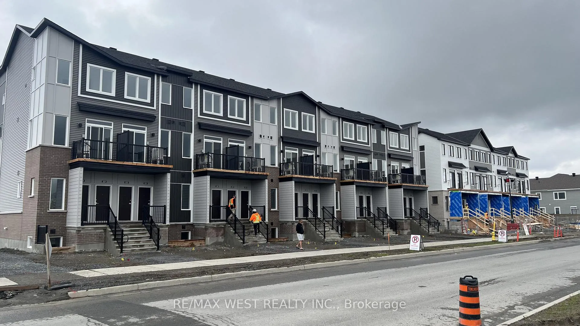 Photo 1 of 253 Lamarche Avenue, Ottawa, Chapel Hill South - Orleans Village — HOMEH