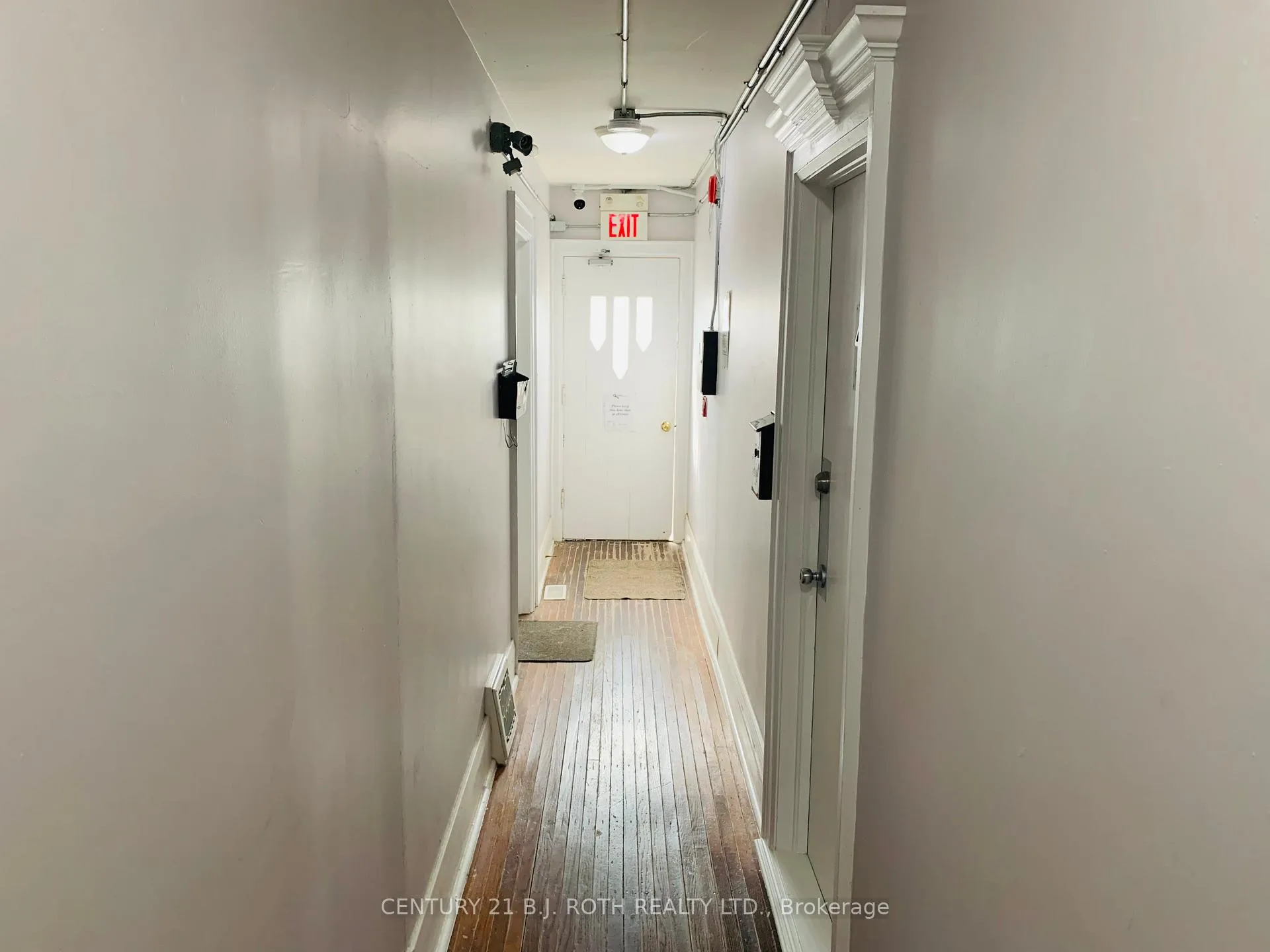 Photo 7 of 156 Dunlop Street W, Barrie, City Centre — HOMEH