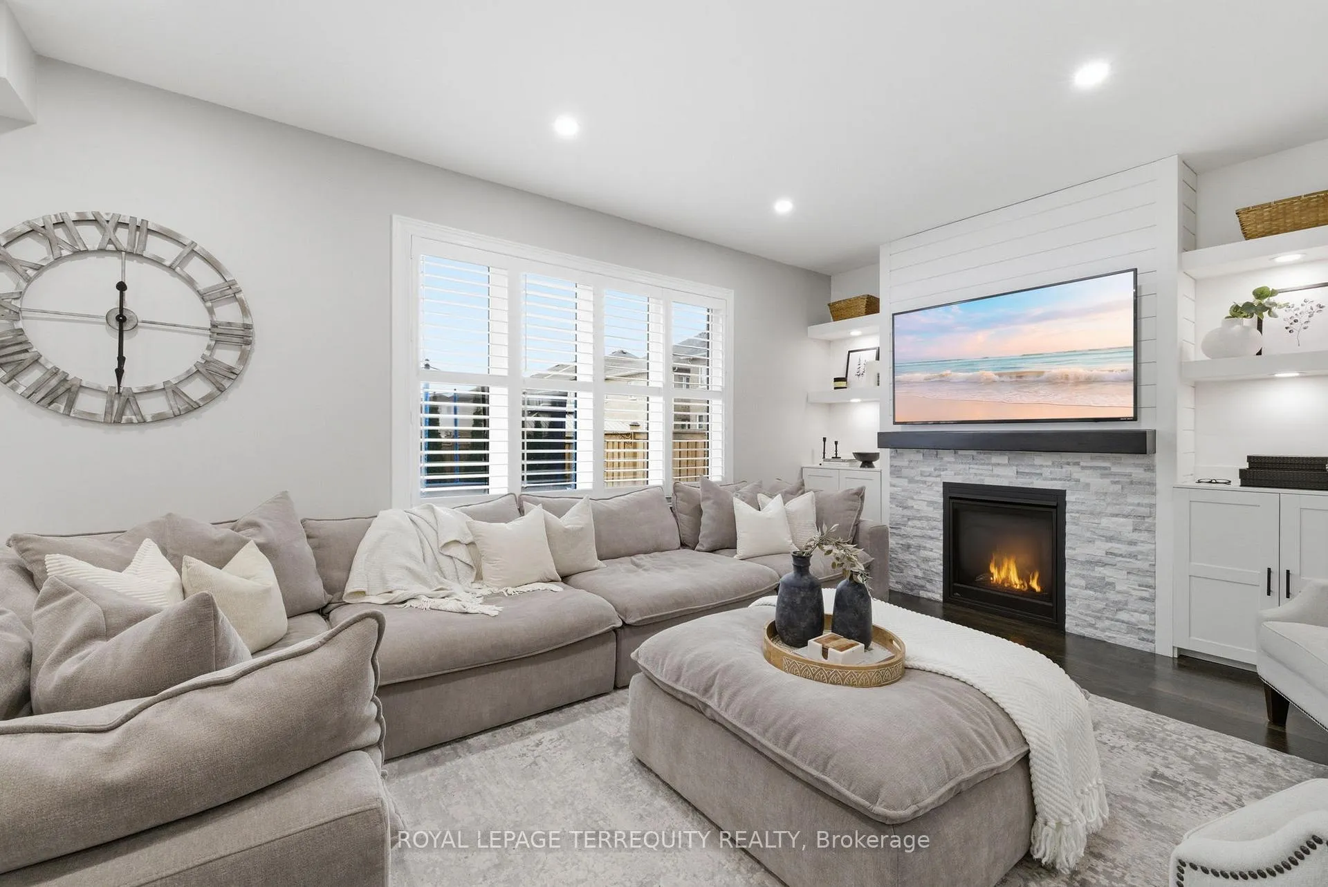 Photo 6 of 215 Ronald Hooper Avenue, Clarington, Bowmanville — HOMEH