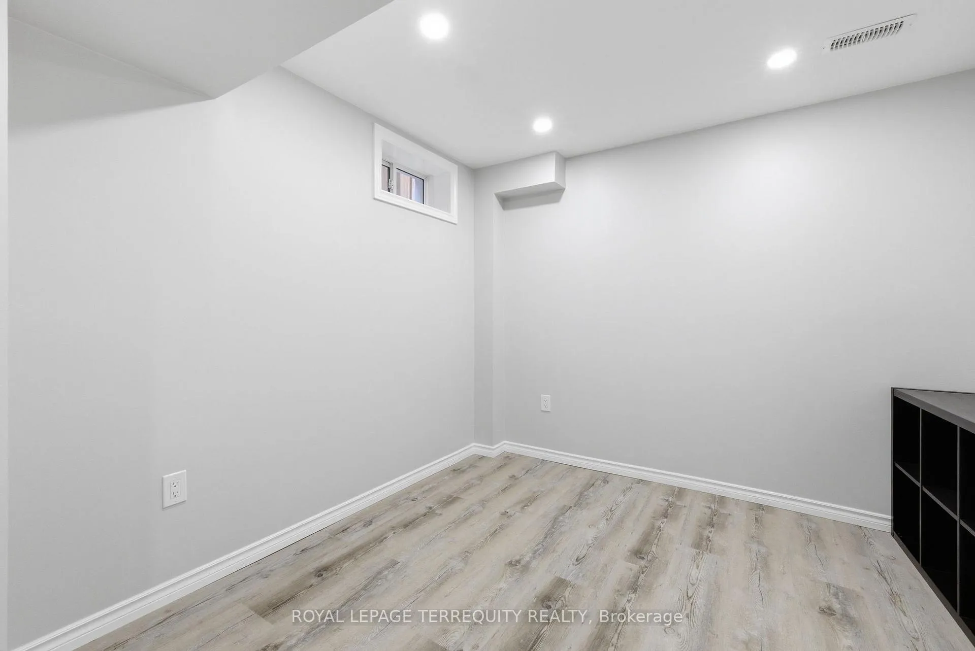 Photo 43 of 215 Ronald Hooper Avenue, Clarington, Bowmanville — HOMEH