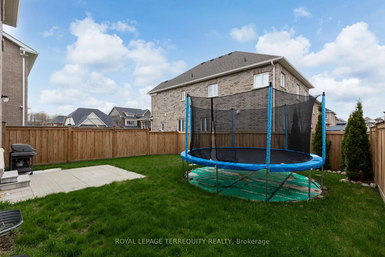 Photo 44 of 215 Ronald Hooper Avenue, Clarington, Bowmanville — HOMEH