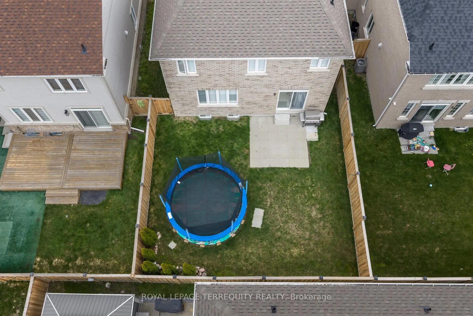 Photo 47 of 215 Ronald Hooper Avenue, Clarington, Bowmanville — HOMEH