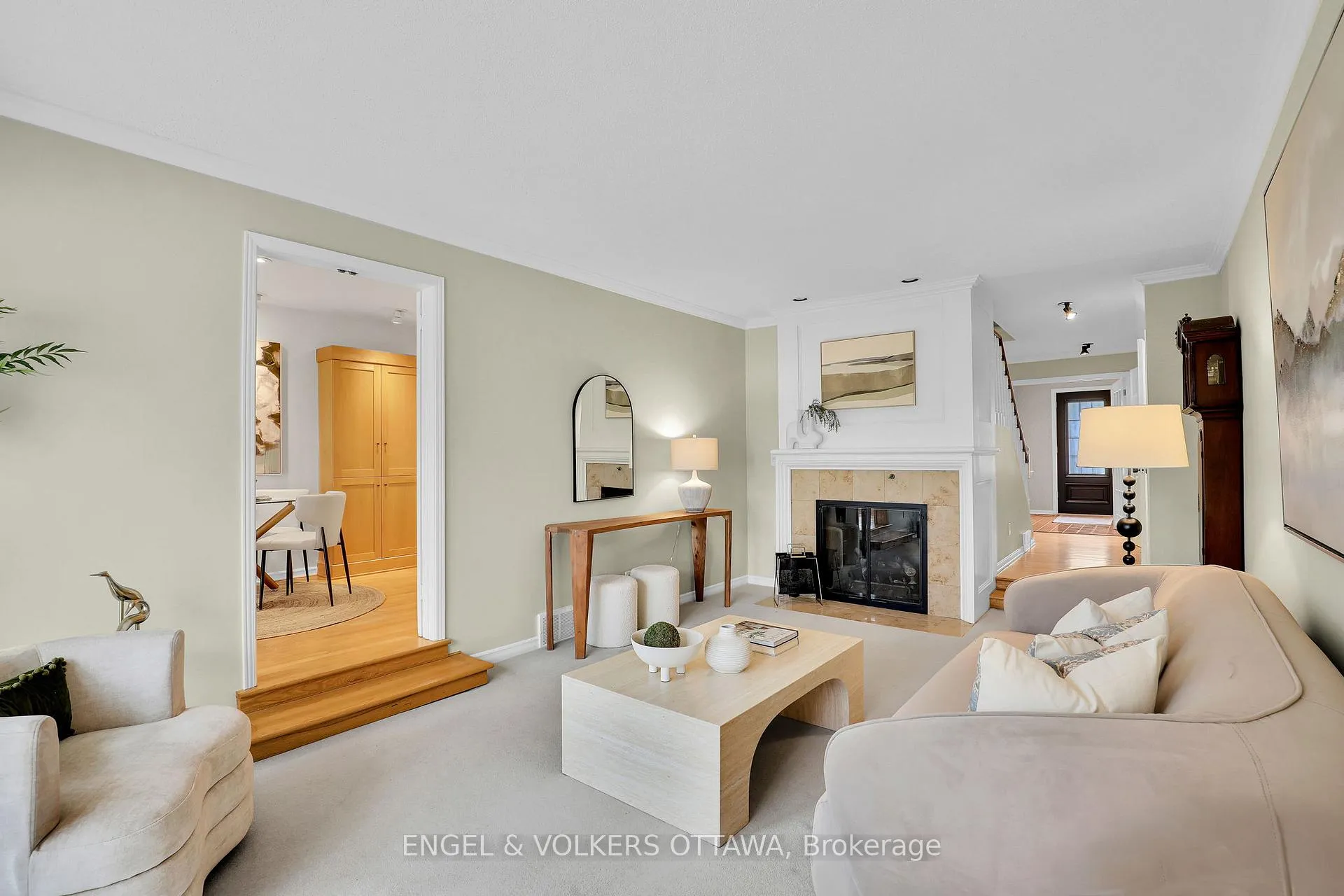 Photo 11 of 34 Chatsworth Crescent, Ottawa, Hunt Club — HOMEH