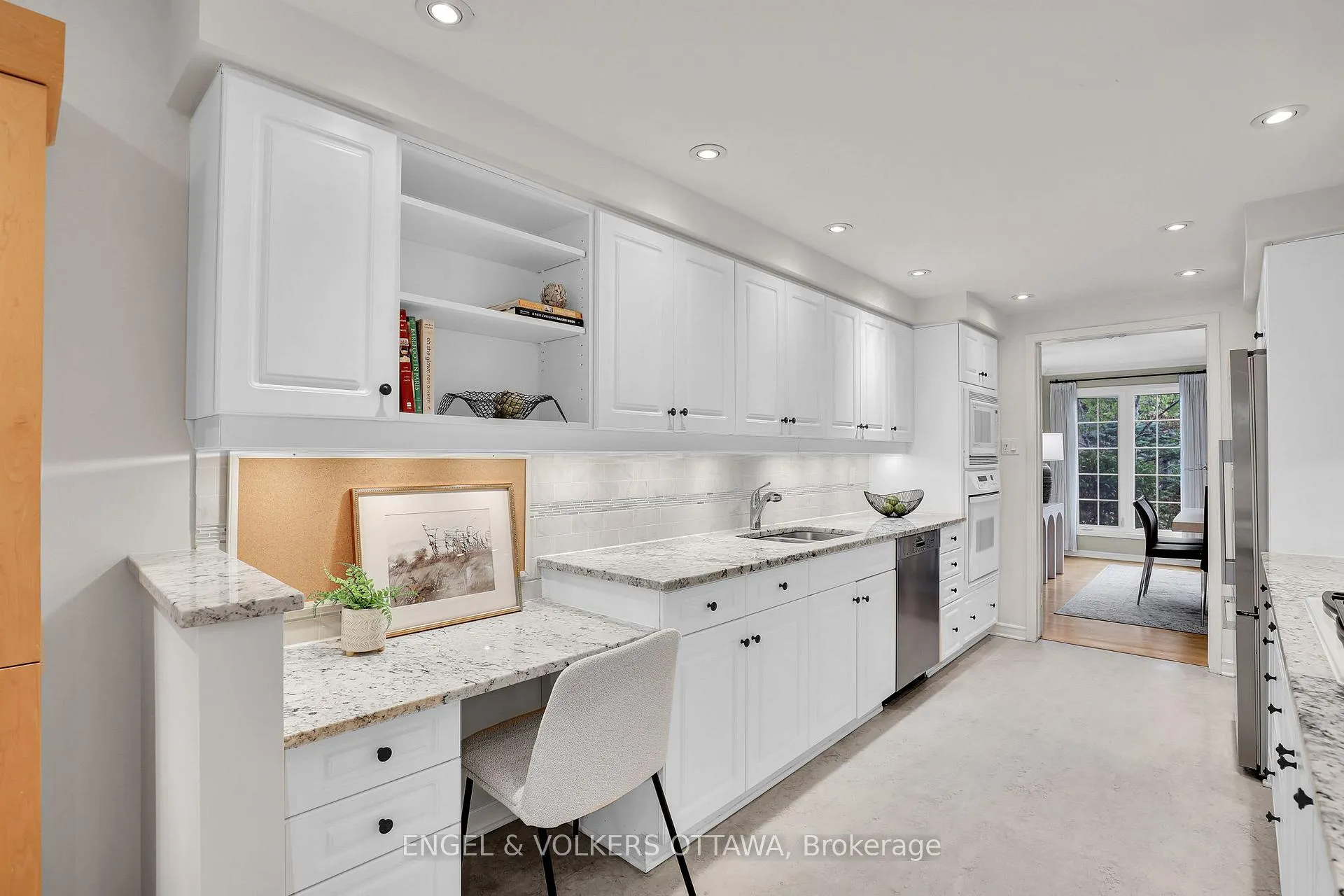 Photo 15 of 34 Chatsworth Crescent, Ottawa, Hunt Club — HOMEH