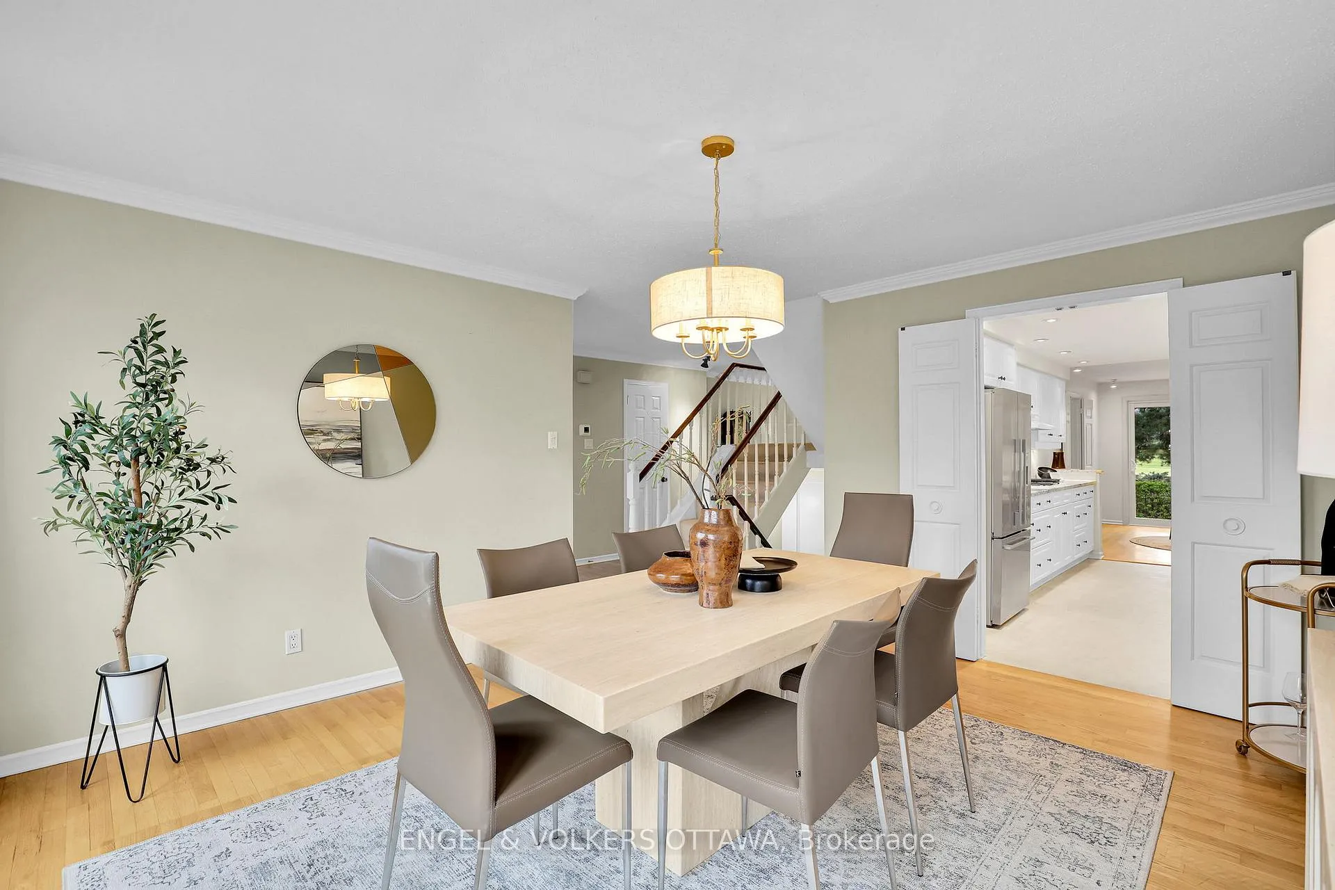 Photo 22 of 34 Chatsworth Crescent, Ottawa, Hunt Club — HOMEH