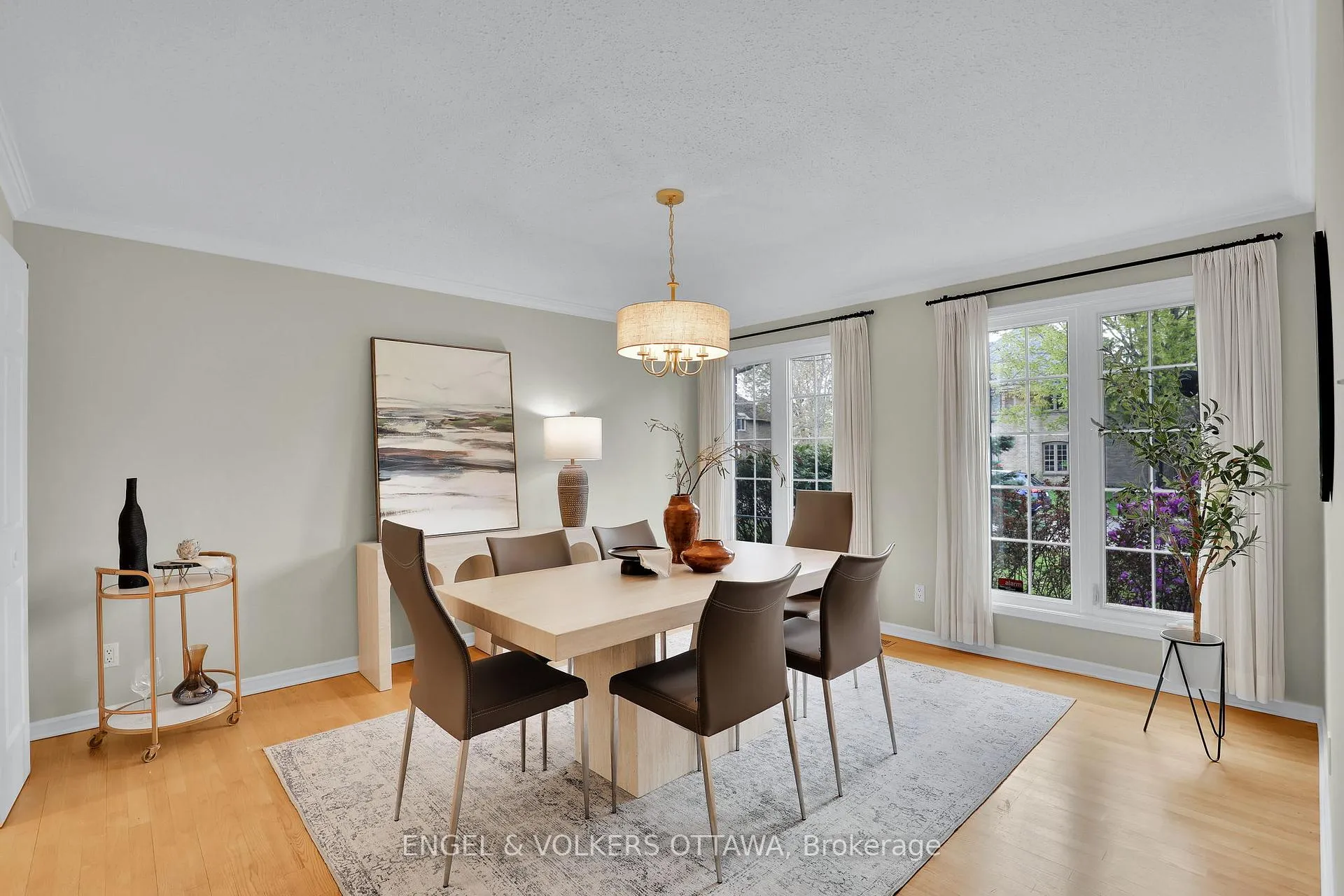Photo 23 of 34 Chatsworth Crescent, Ottawa, Hunt Club — HOMEH