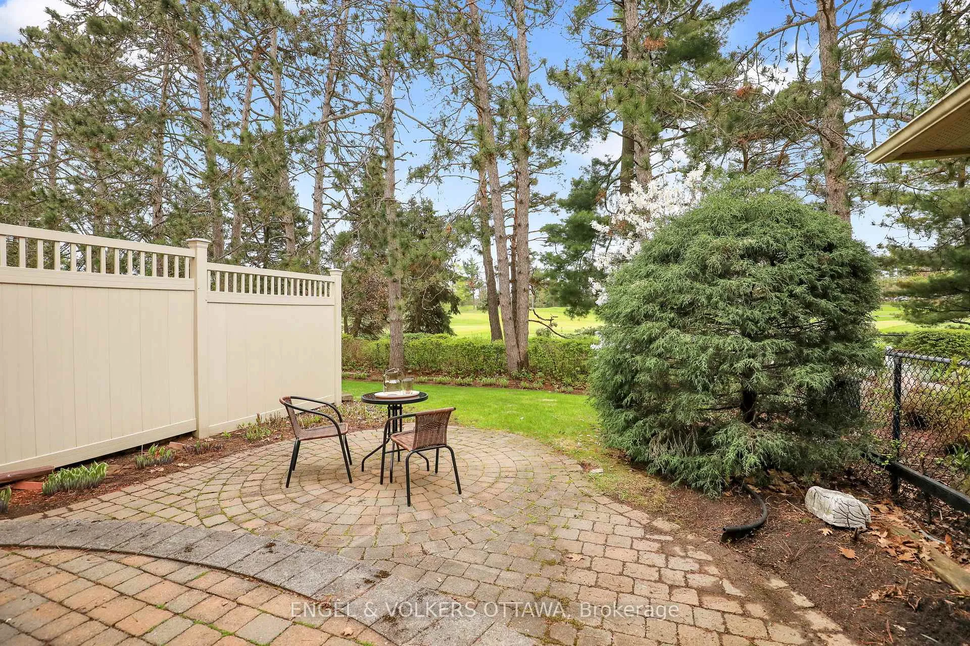 Photo 45 of 34 Chatsworth Crescent, Ottawa, Hunt Club — HOMEH