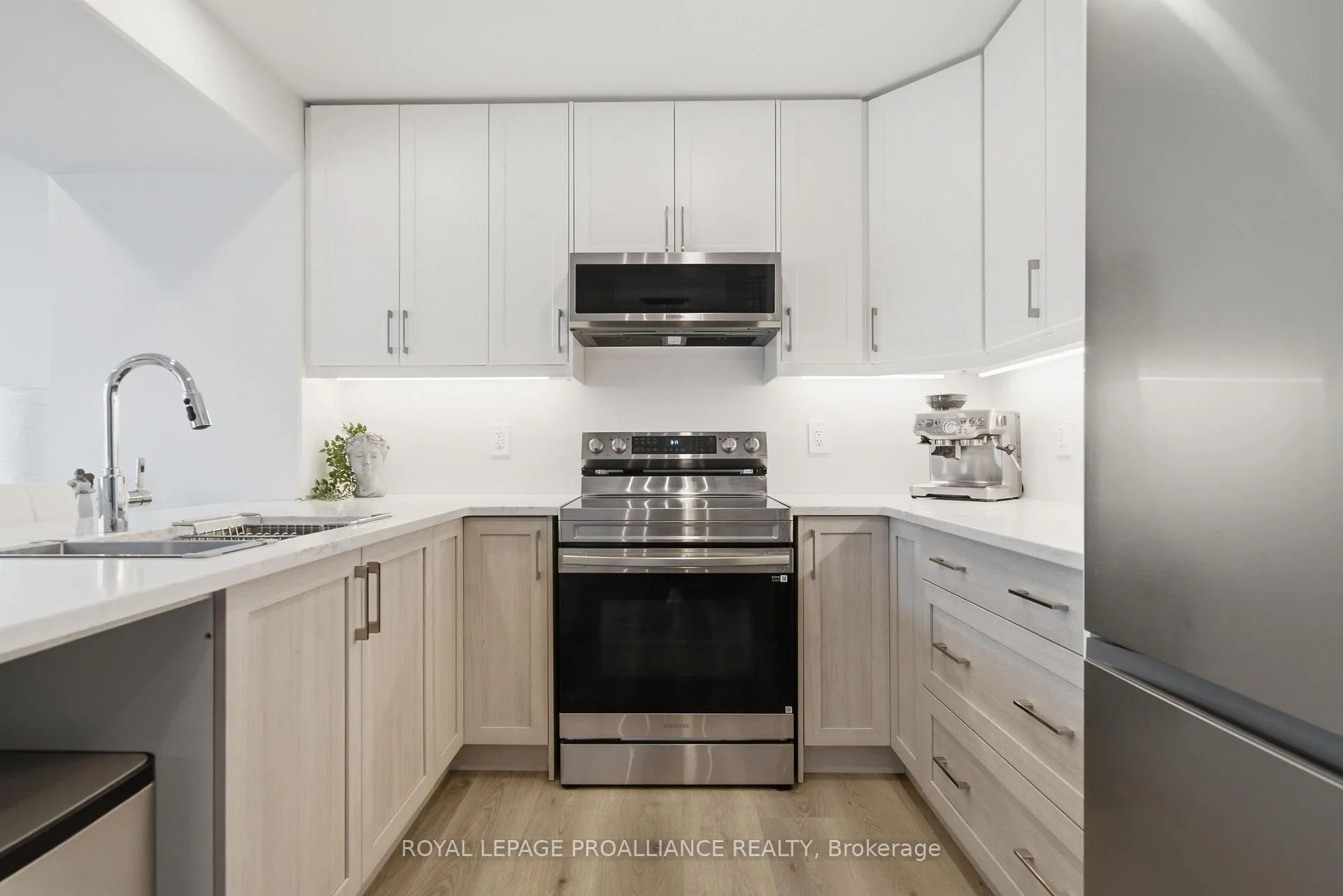 Photo 12 of 19 Parkland Circle, Quinte West, Murray Ward — HOMEH