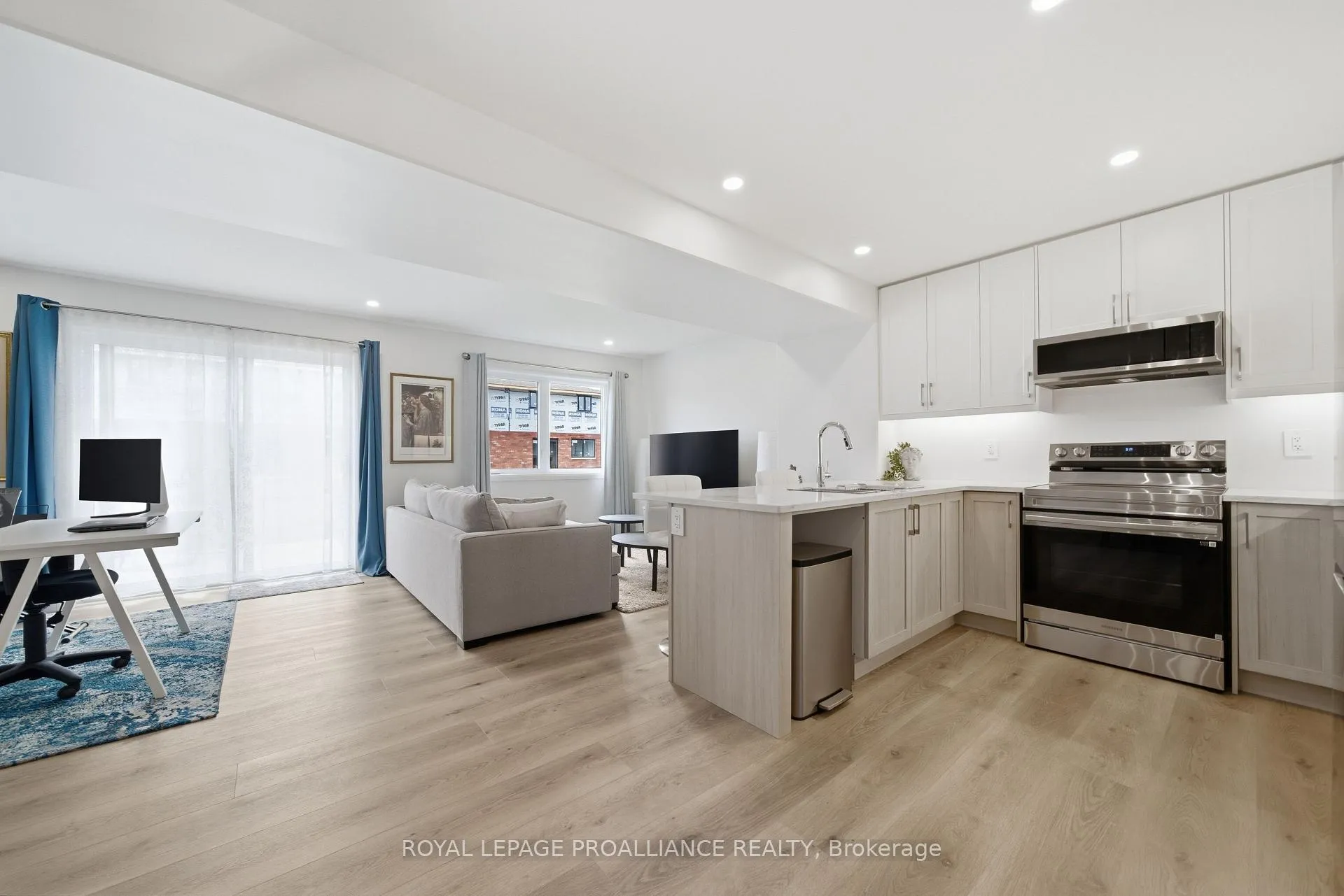 Photo 13 of 19 Parkland Circle, Quinte West, Murray Ward — HOMEH