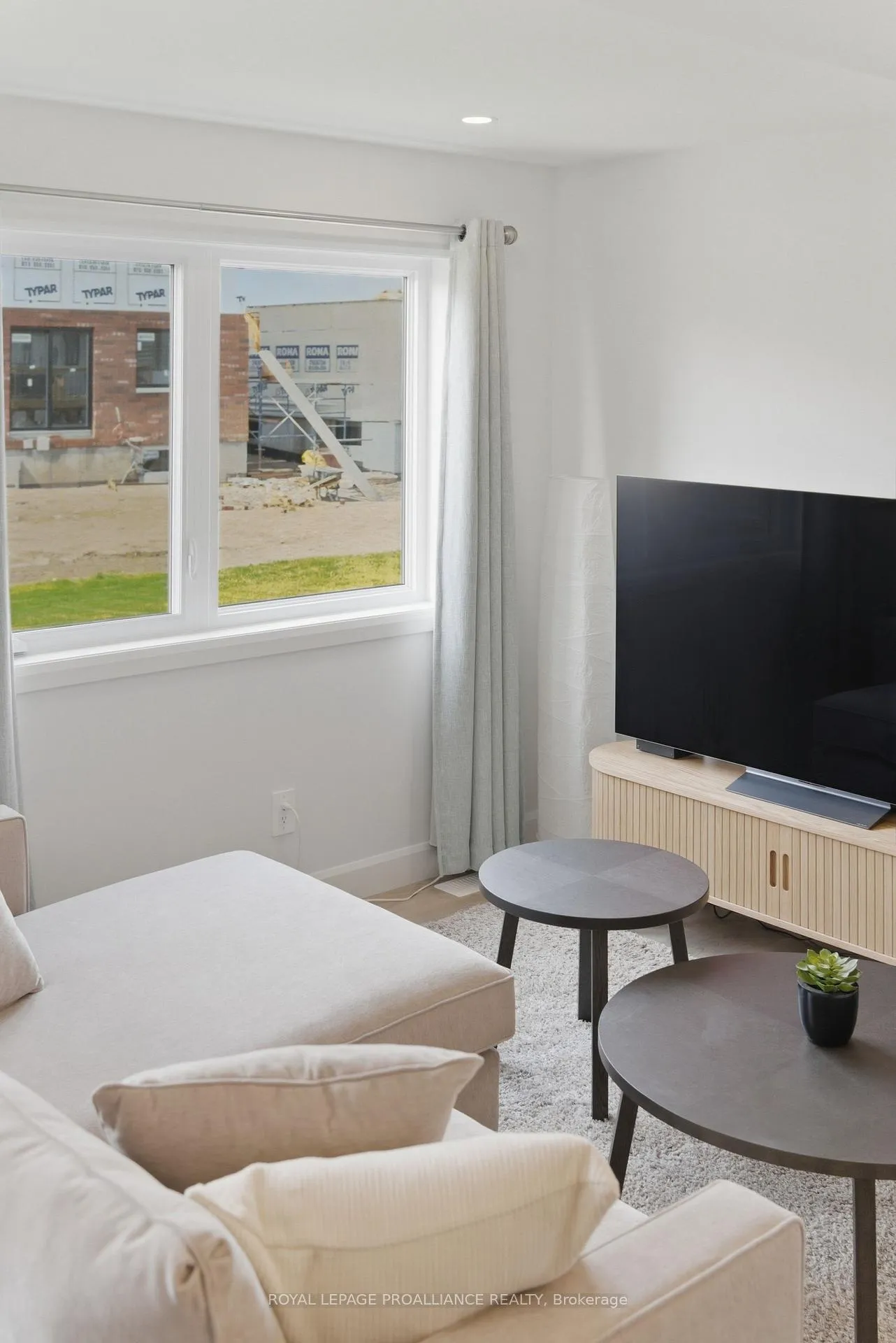 Photo 20 of 19 Parkland Circle, Quinte West, Murray Ward — HOMEH