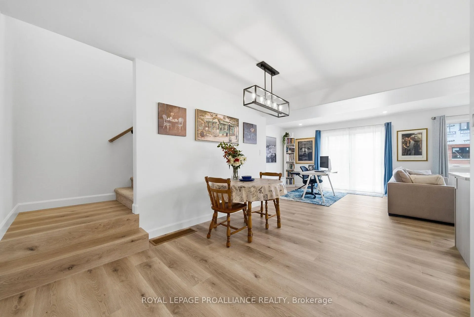 Photo 21 of 19 Parkland Circle, Quinte West, Murray Ward — HOMEH