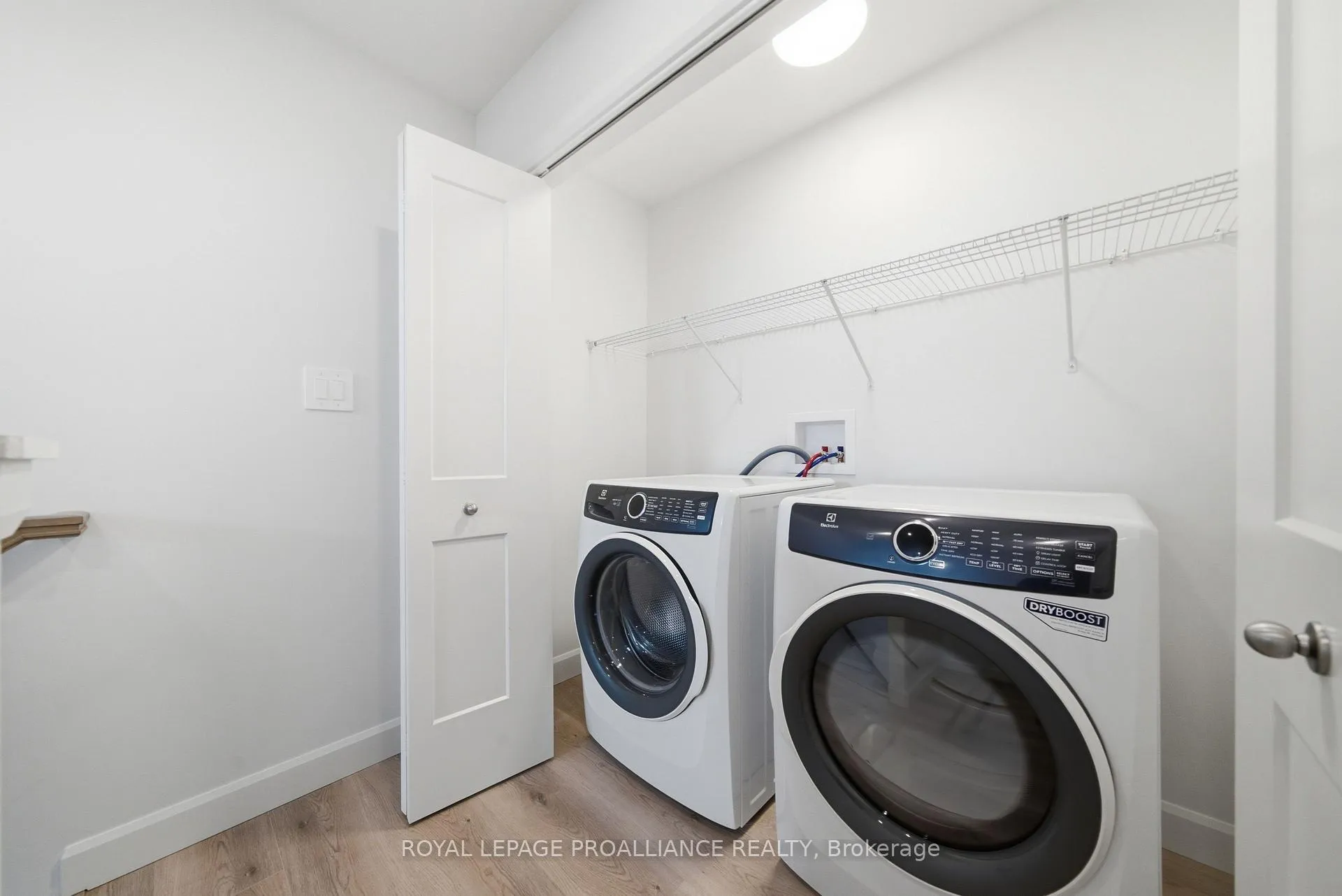 Photo 38 of 19 Parkland Circle, Quinte West, Murray Ward — HOMEH