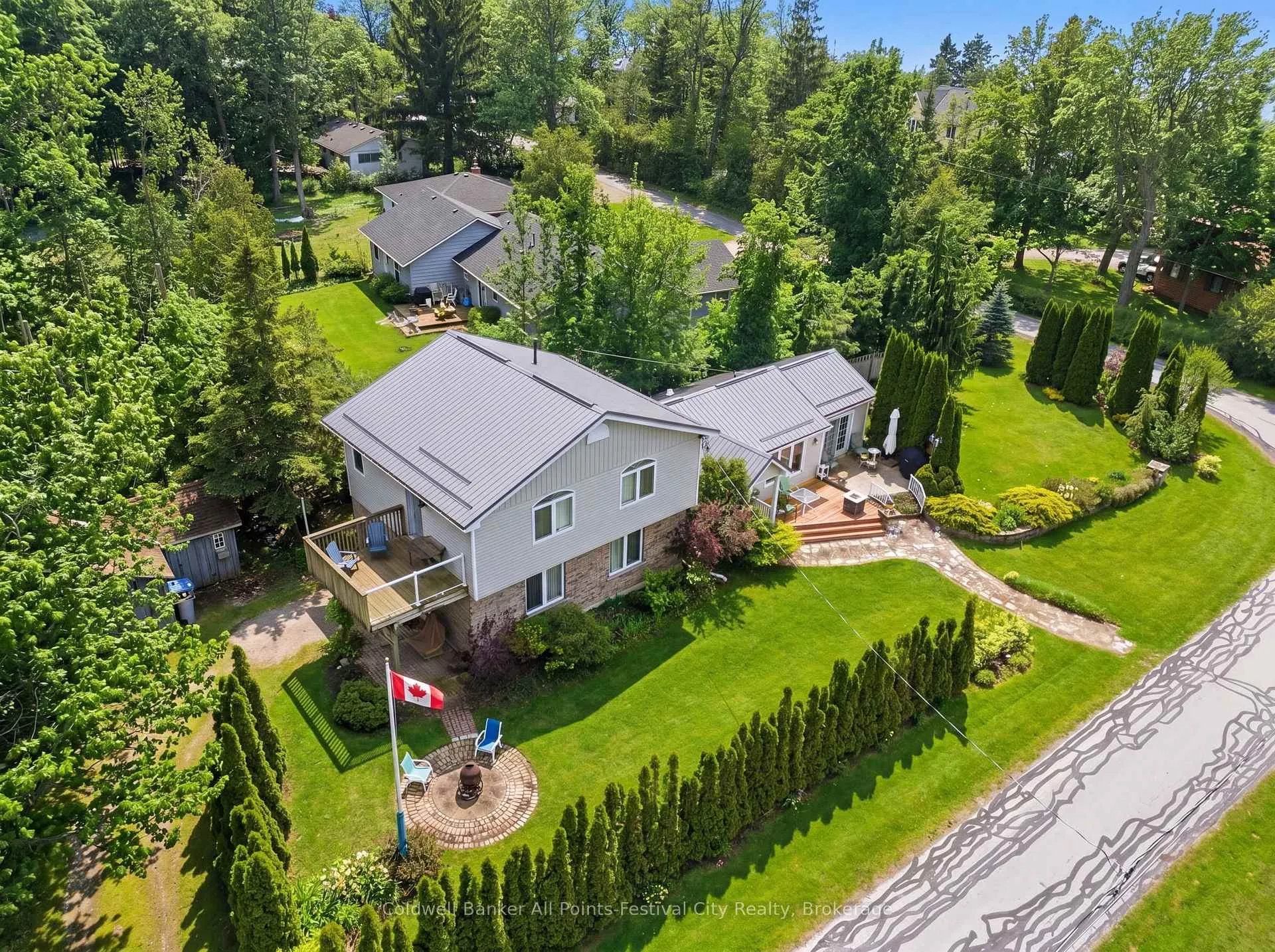 Photo 4 of 13 Ravine Park Road S, Goderich, Goderich (Town) — HOMEH