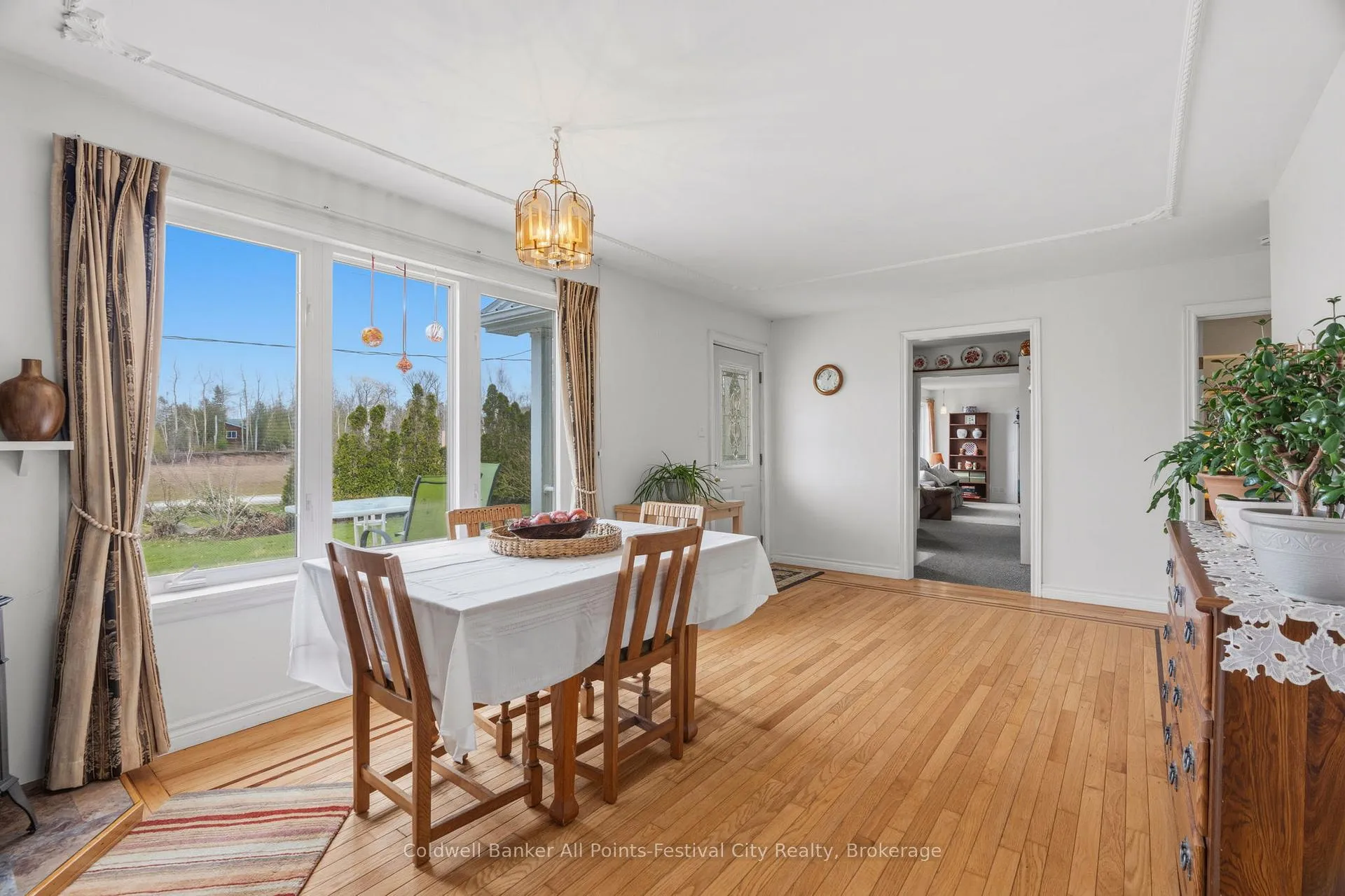 Photo 6 of 13 Ravine Park Road S, Goderich, Goderich (Town) — HOMEH