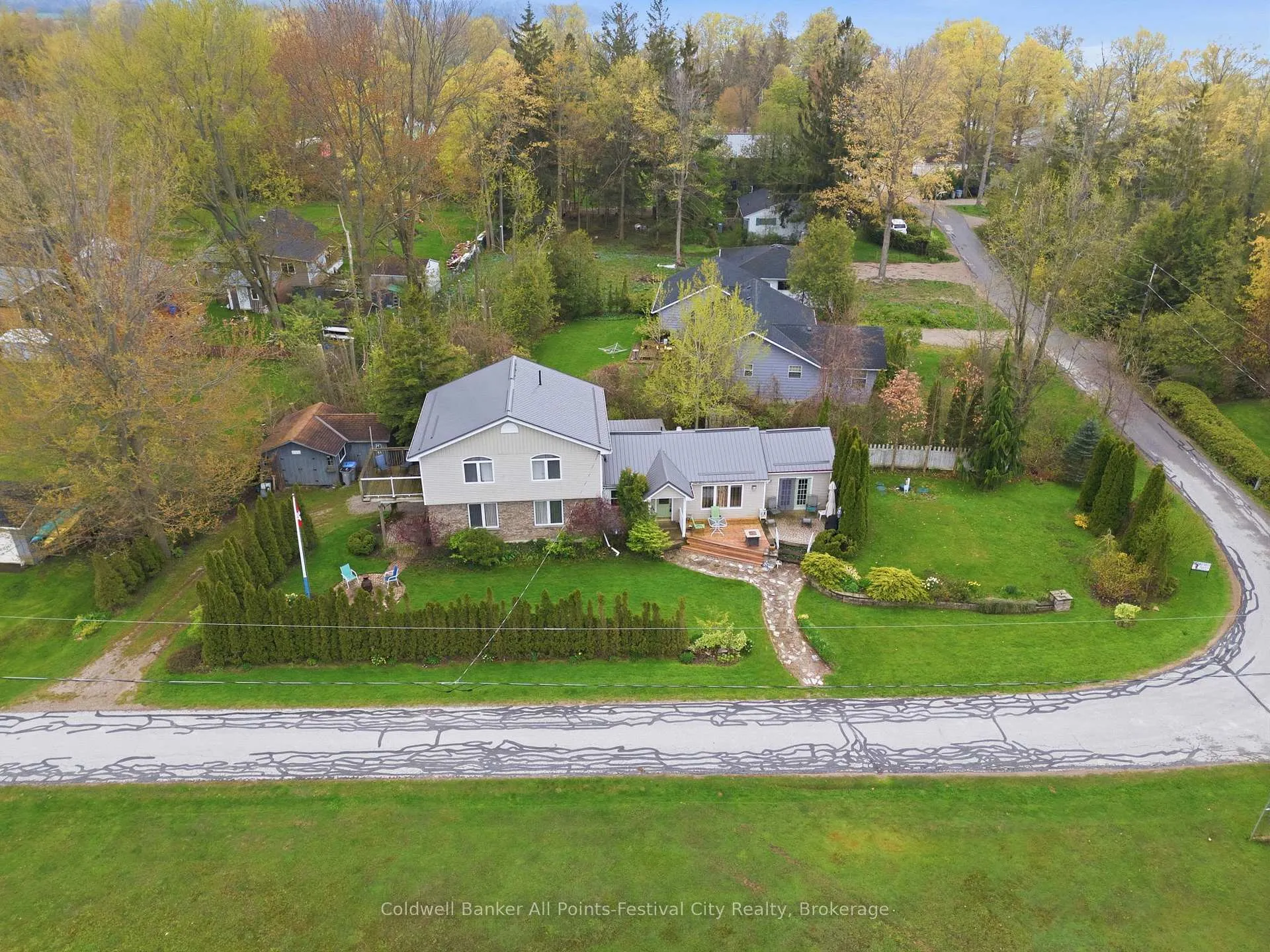 Photo 37 of 13 Ravine Park Road S, Goderich, Goderich (Town) — HOMEH